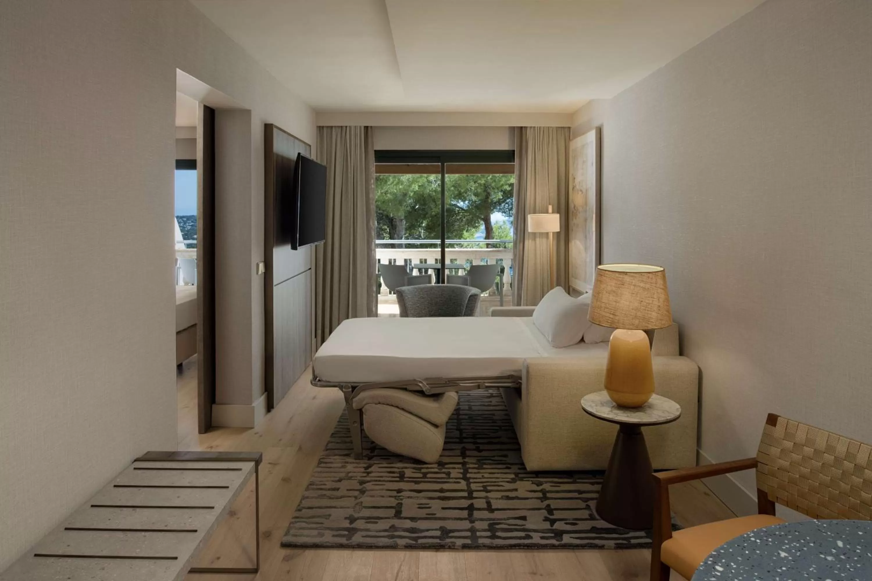 Living room, Bed in Hilton Mallorca Galatzo