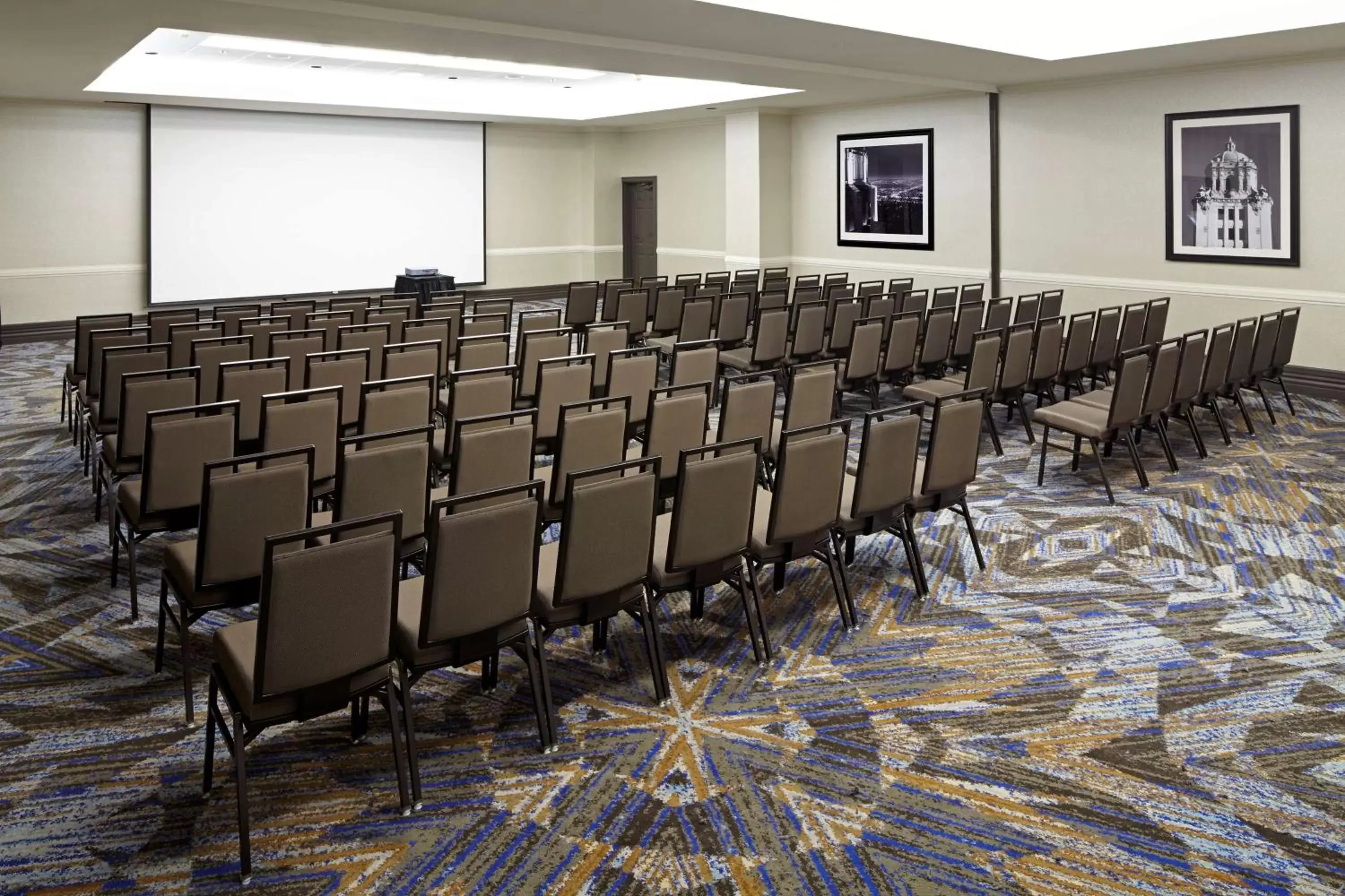 Meeting/conference room in Embassy Suites Los Angeles - International Airport/North