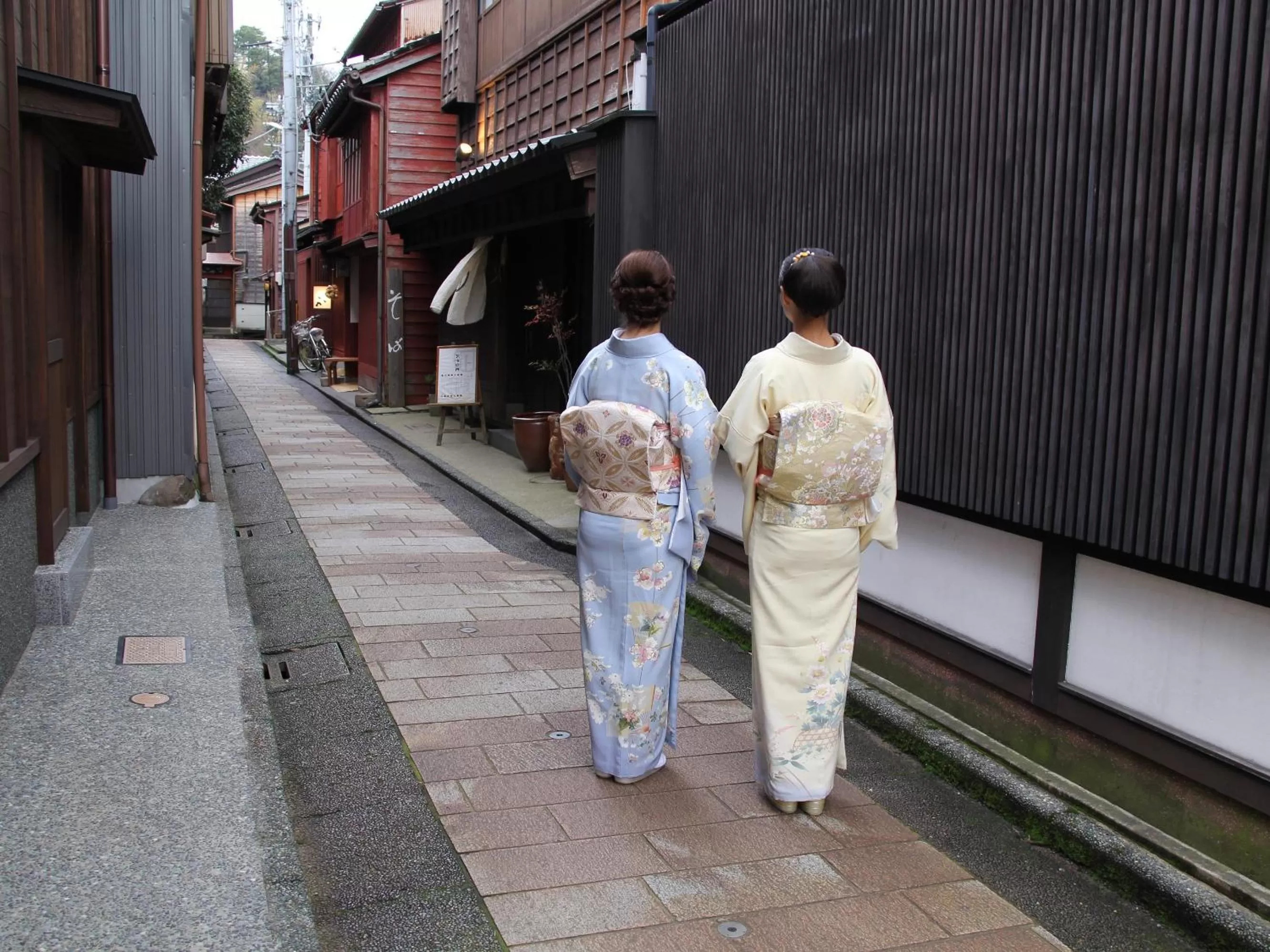 Nearby landmark in Hotel Wing International Premium Kanazawa Ekimae