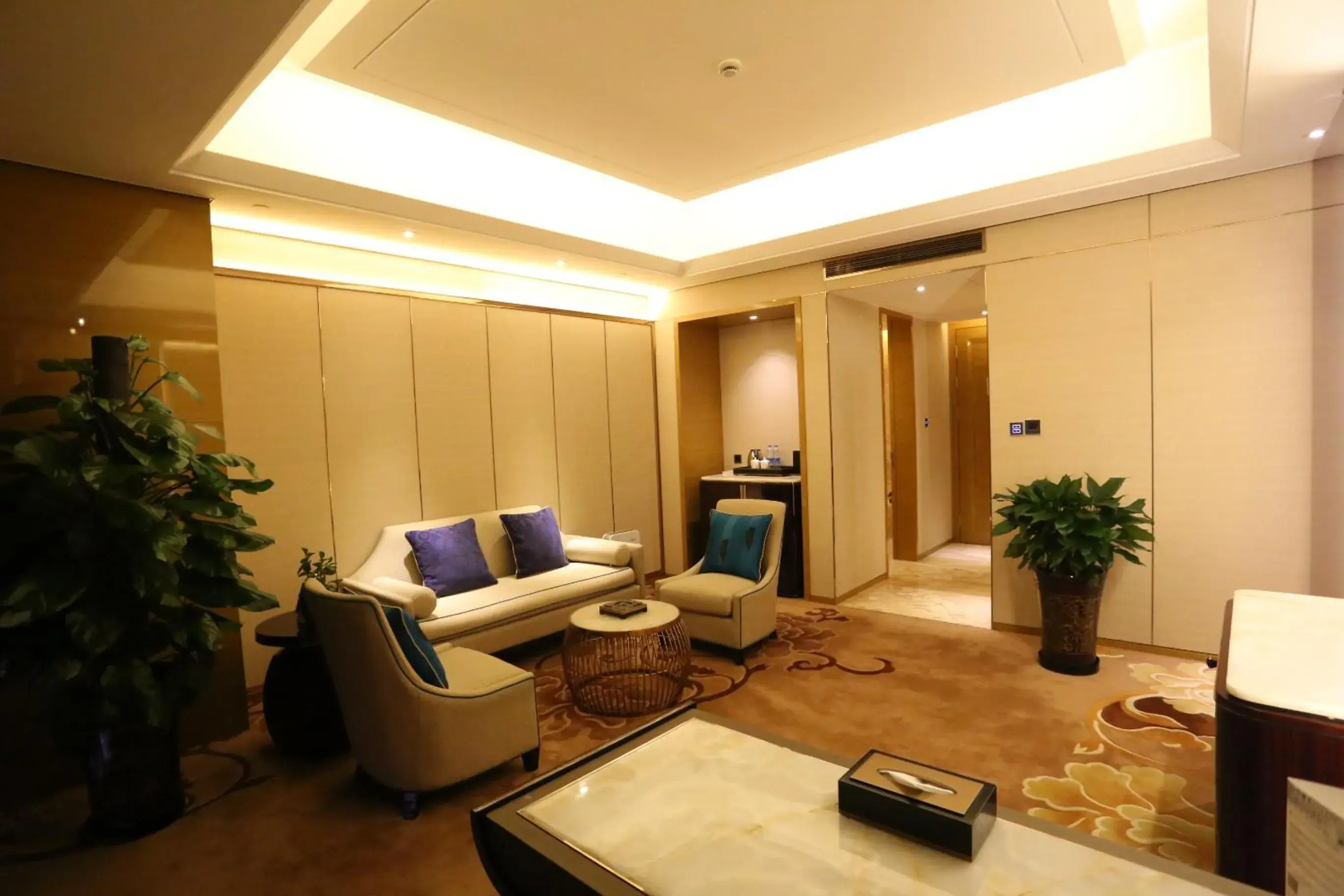 Living room, Seating Area in Jin Jiang International Hotel Urumqi