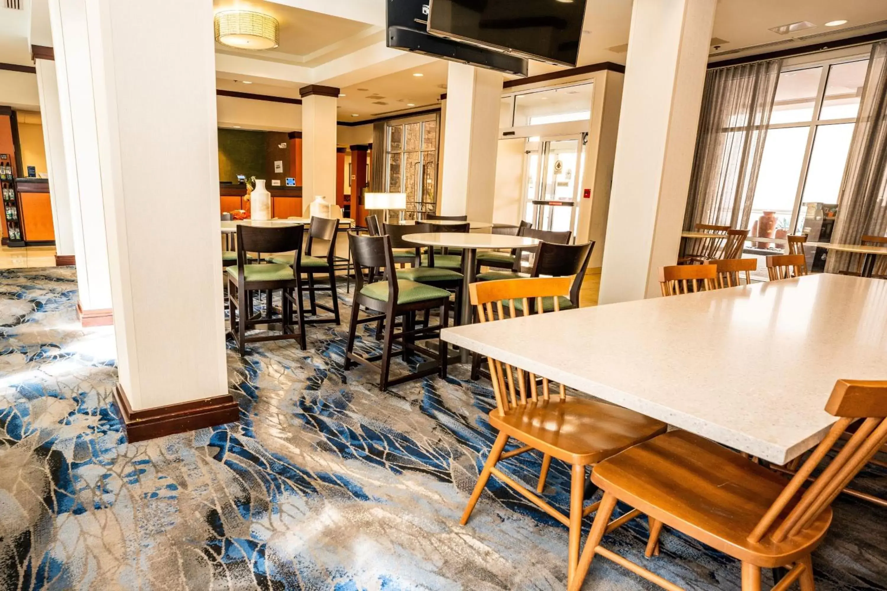 Lobby or reception, Restaurant/Places to Eat in Fairfield Inn & Suites by Marriott San Antonio Downtown/Alamo Plaza