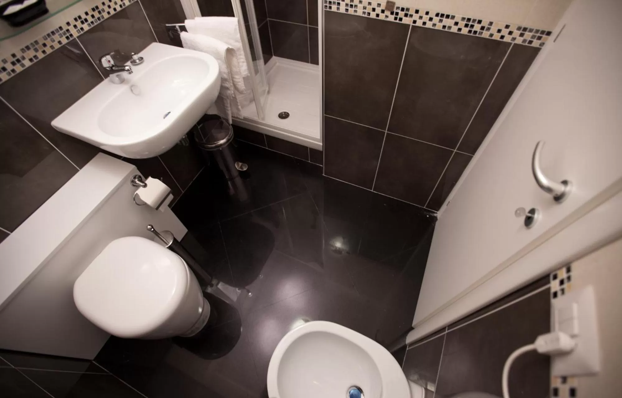 Bathroom in Heart of Rome Rooms