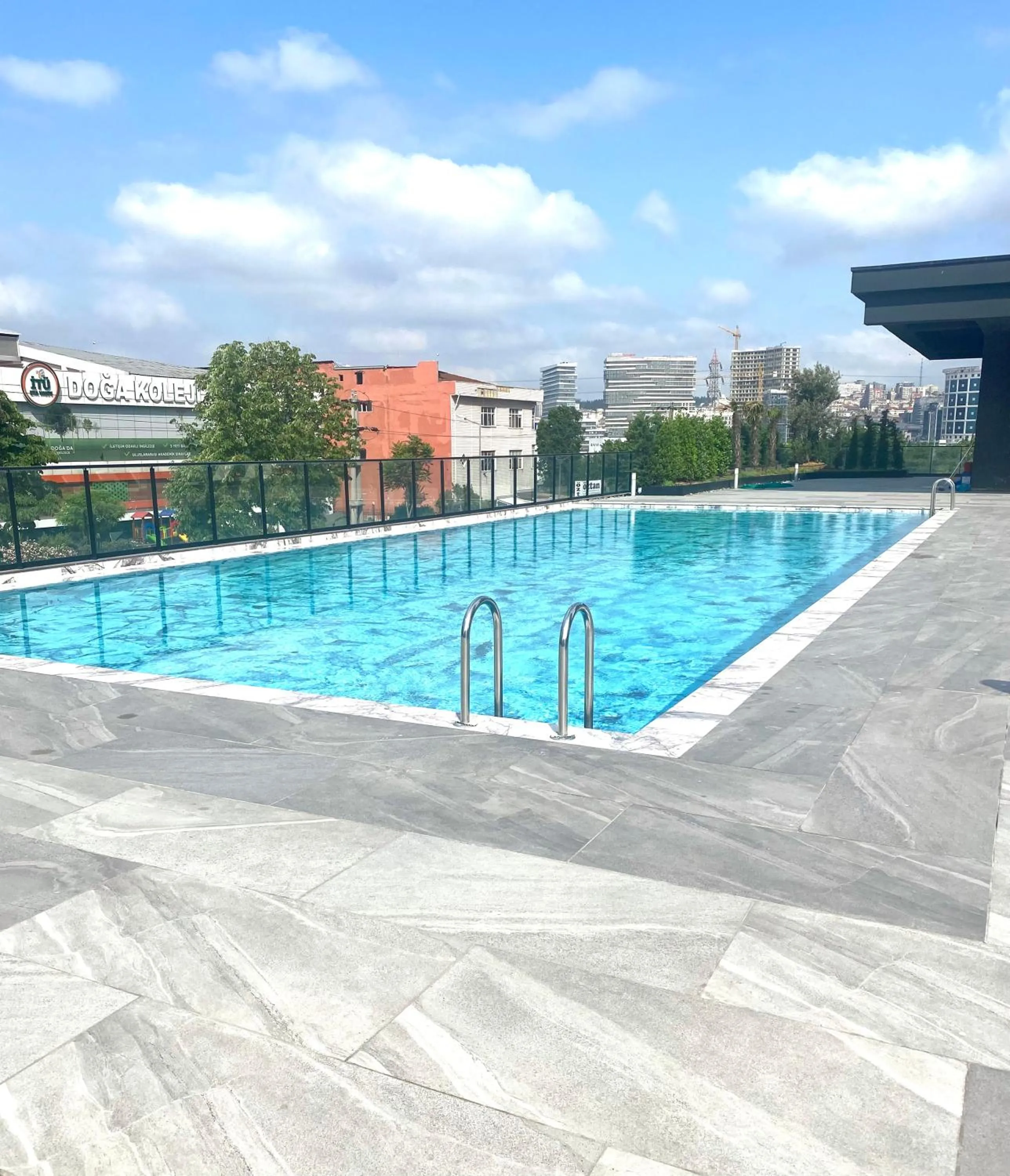Swimming pool in The G Hotels Istanbul