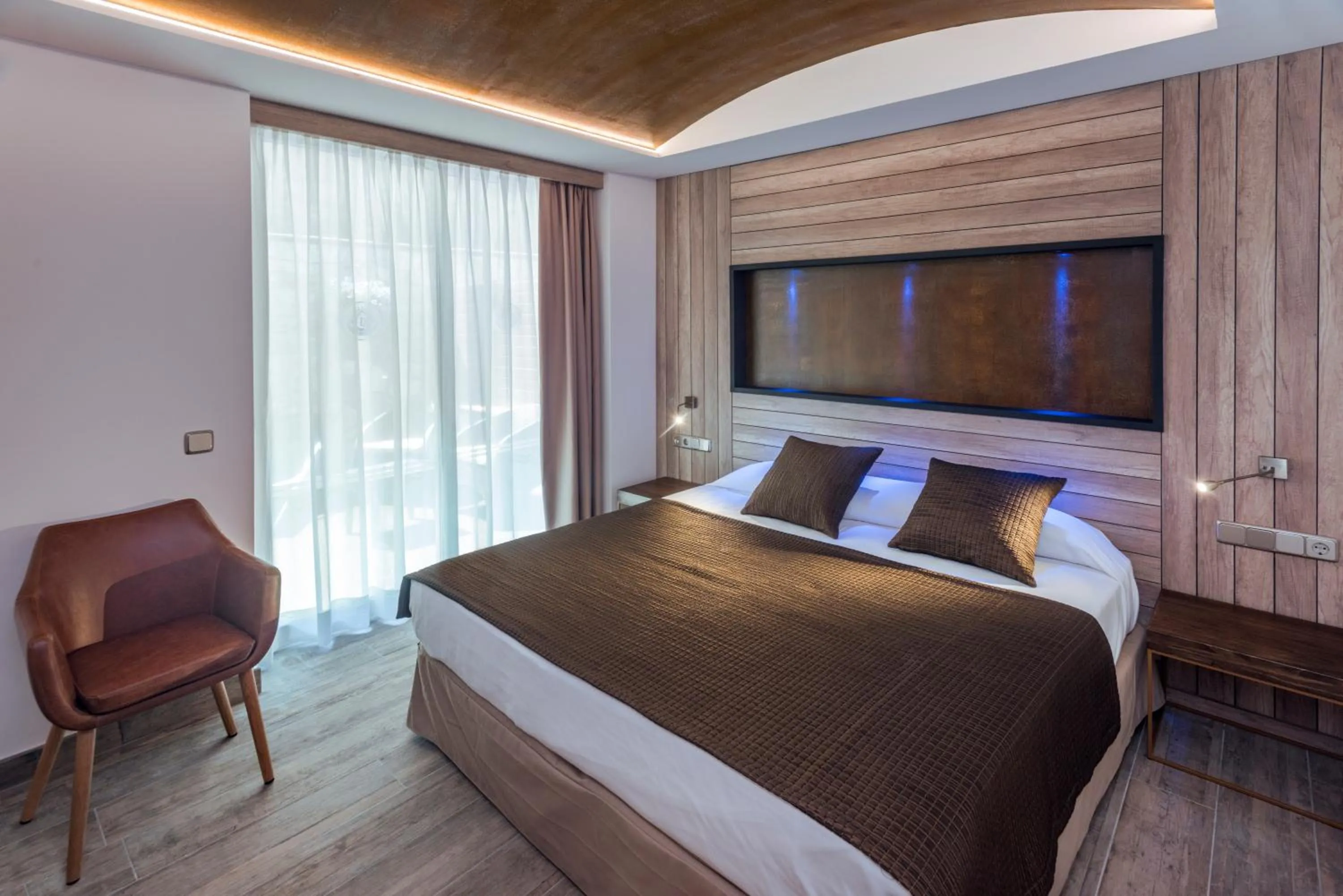 Photo of the whole room, Bed in Hotel GHT Neptuno-Tossa & Venus SPA