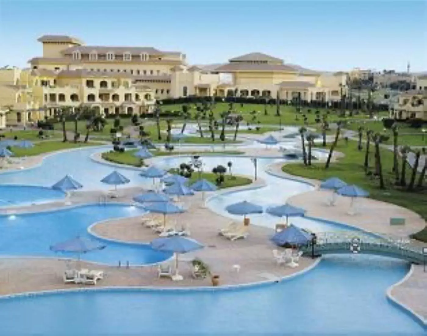 Swimming pool, Pool View in Mövenpick Hotel Cairo - Media City
