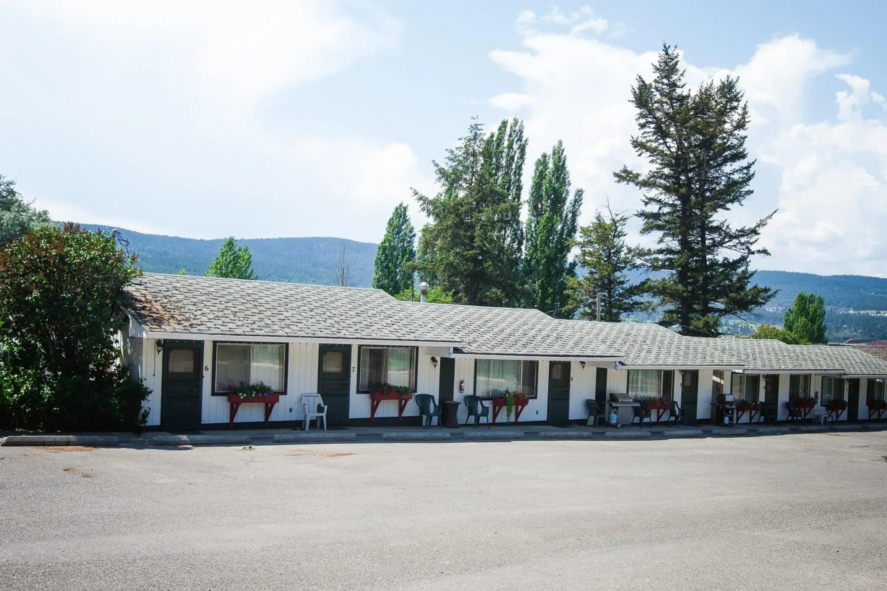 Area and facilities, Property Building in Lakeside Motel