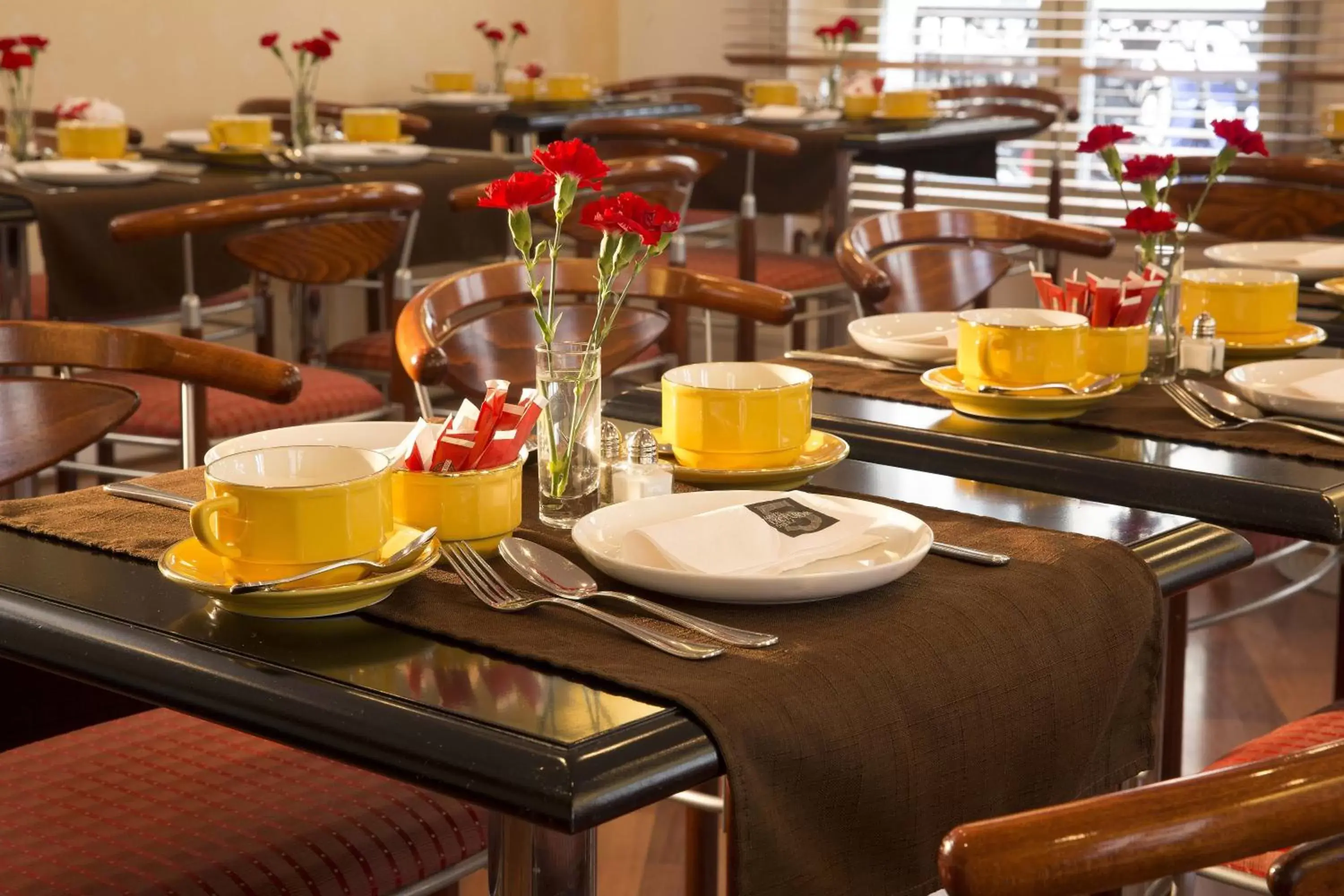 Restaurant/places to eat in Excelsior Opera Restaurant/places to eat in Excelsior Opera