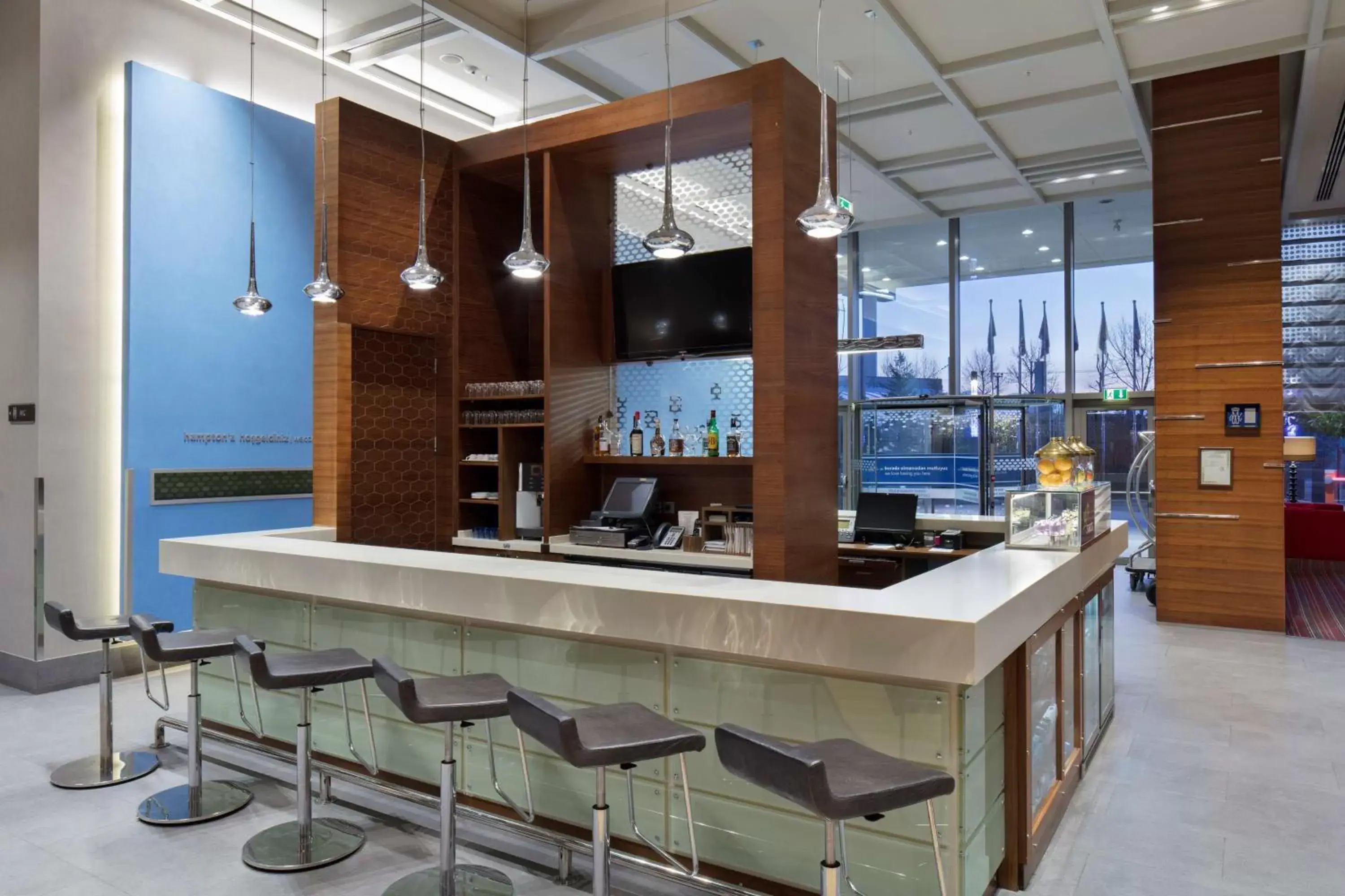 Lounge or bar, Lounge/Bar in Hampton By Hilton Bursa