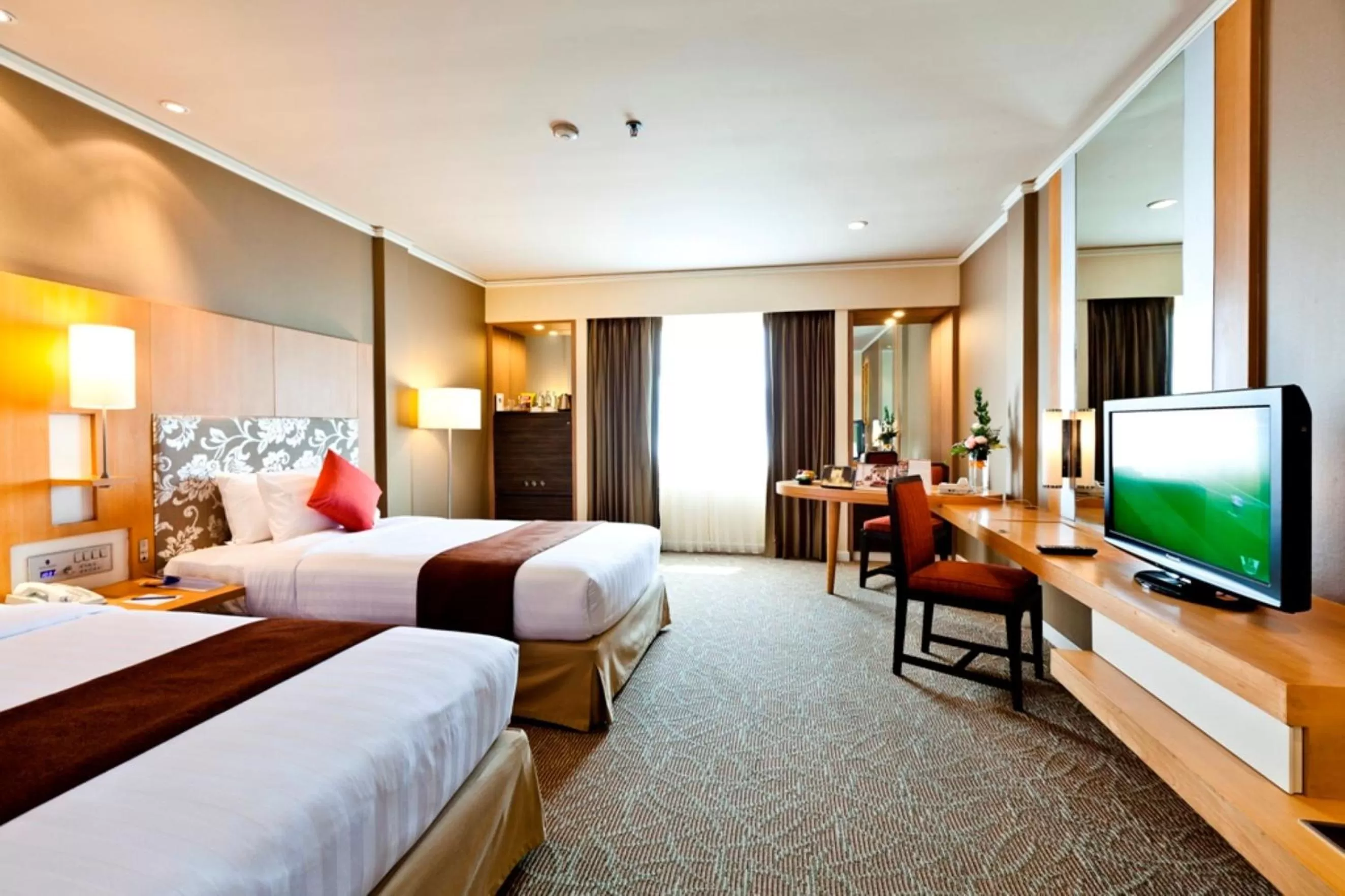 Photo of the whole room, Bed in Royal Princess Larn Luang - SHA Extra Plus