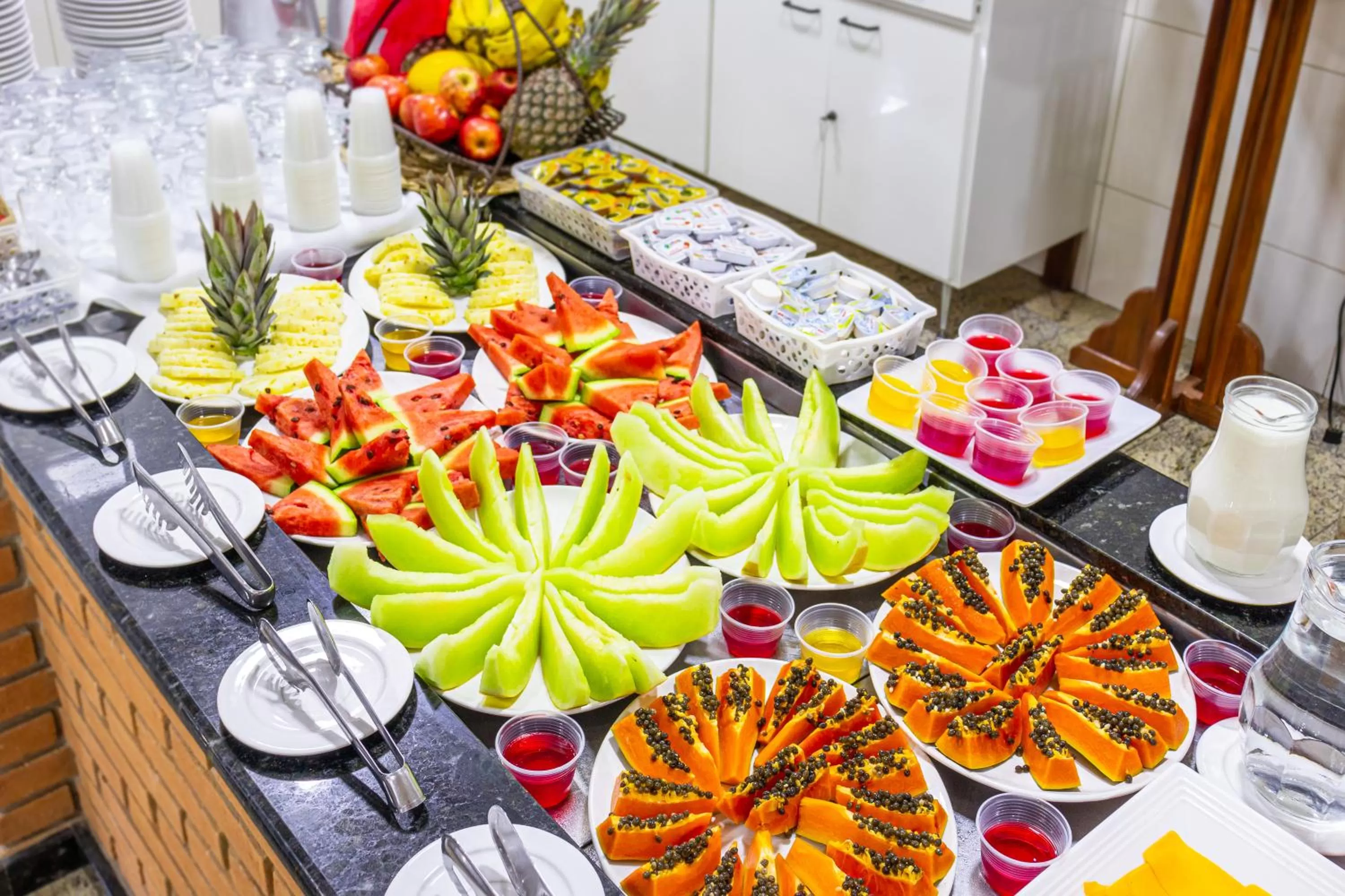 Buffet breakfast in Hotel Caminho do Rosário