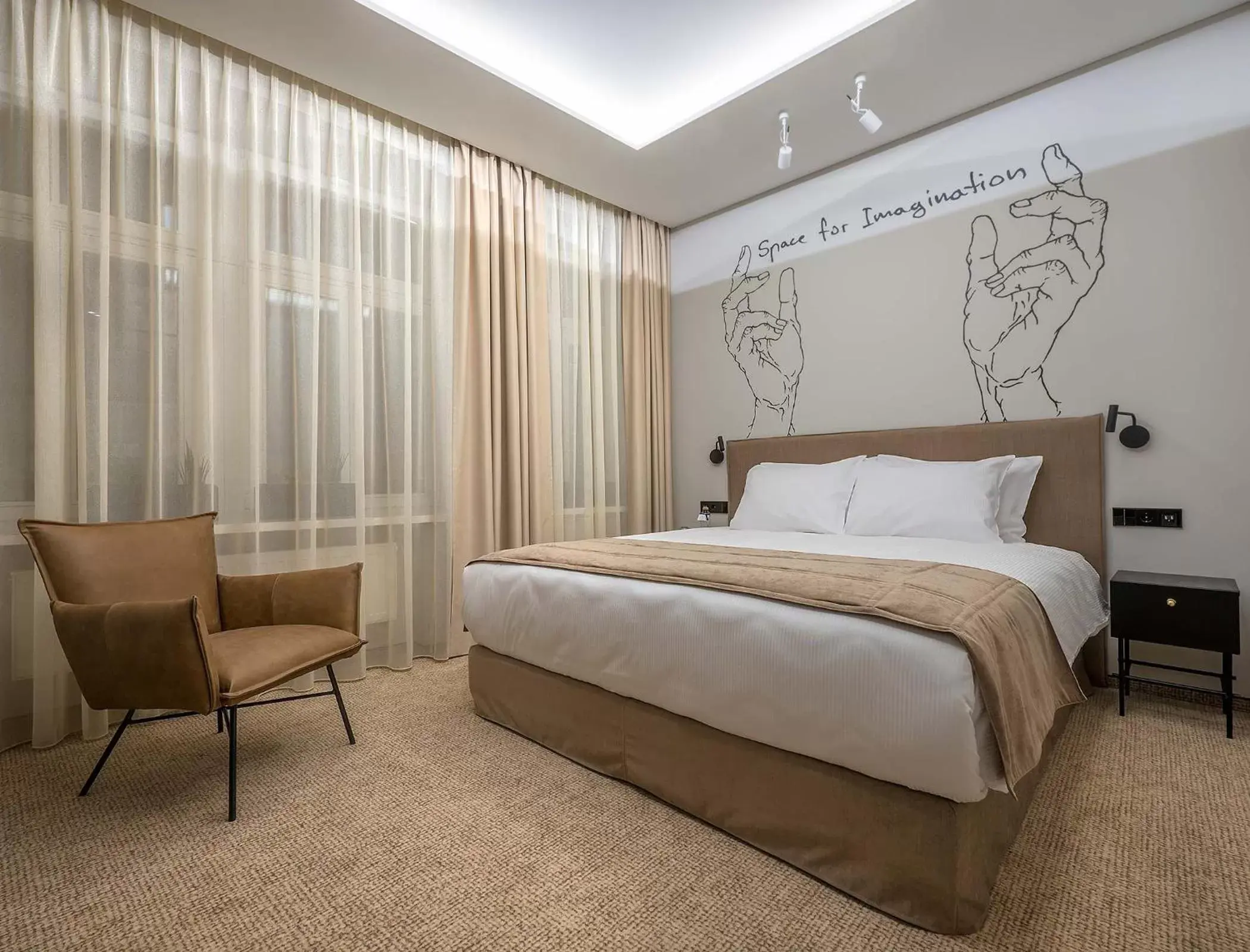 Photo of the whole room, Bed in Artagonist Art Hotel