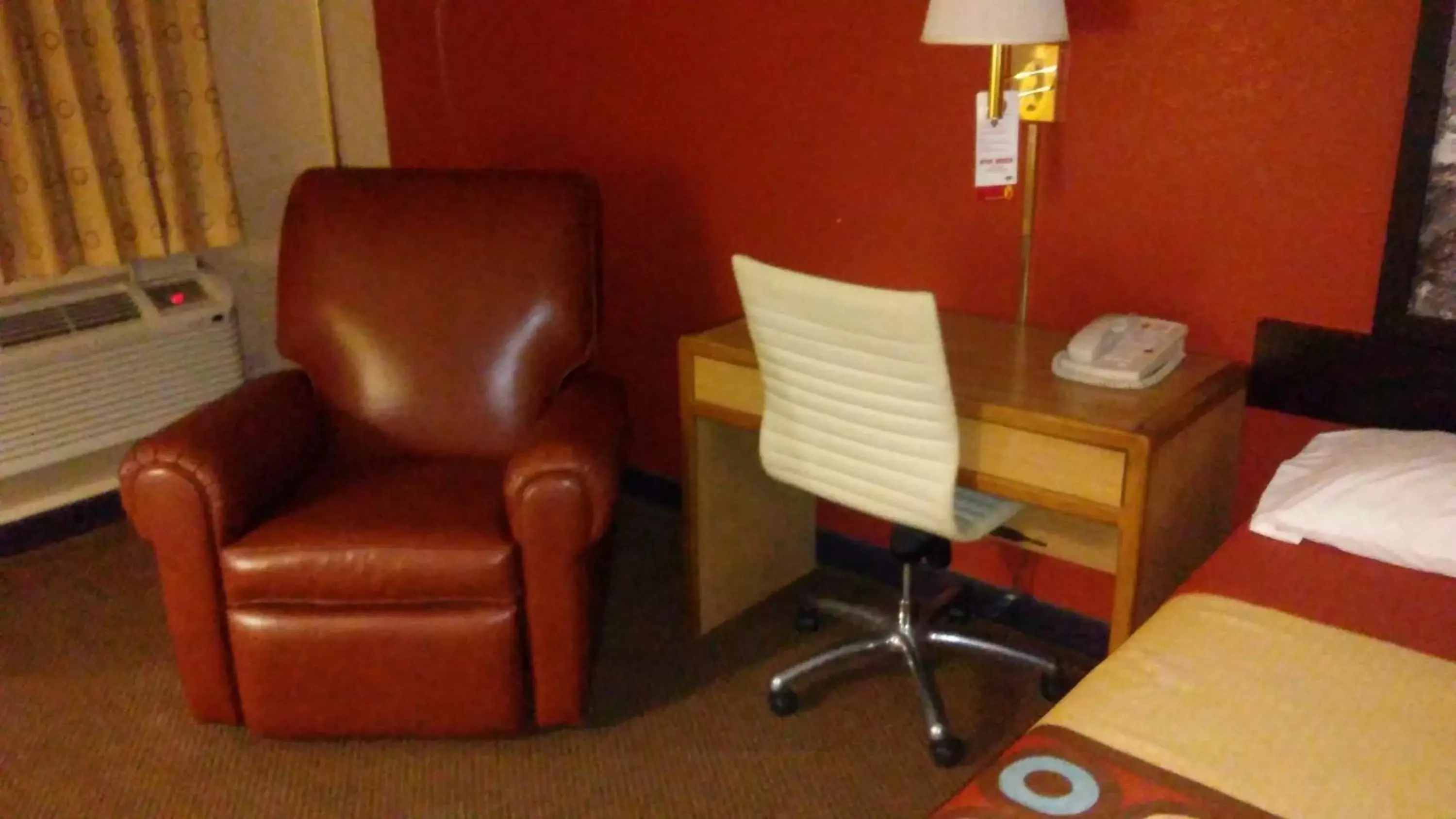 King Room - Smoking in Super 8 by Wyndham Mount Vernon King Room - Smoking in Super 8 by Wyndham Mount Vernon