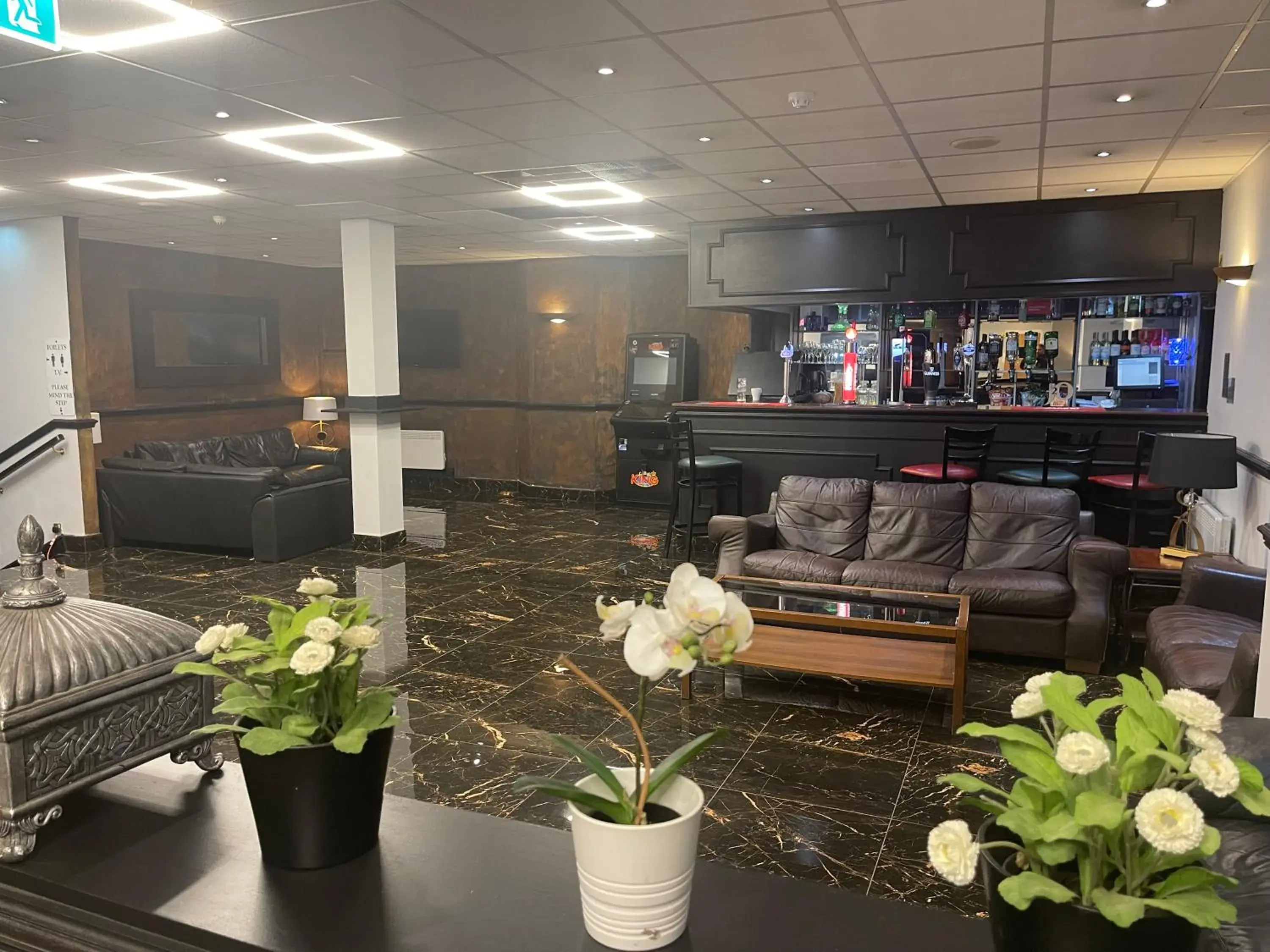 Lobby or reception in Hylands Hotel