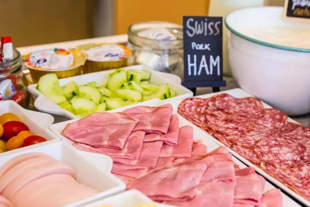 Buffet breakfast in ibis Genève Petit Lancy