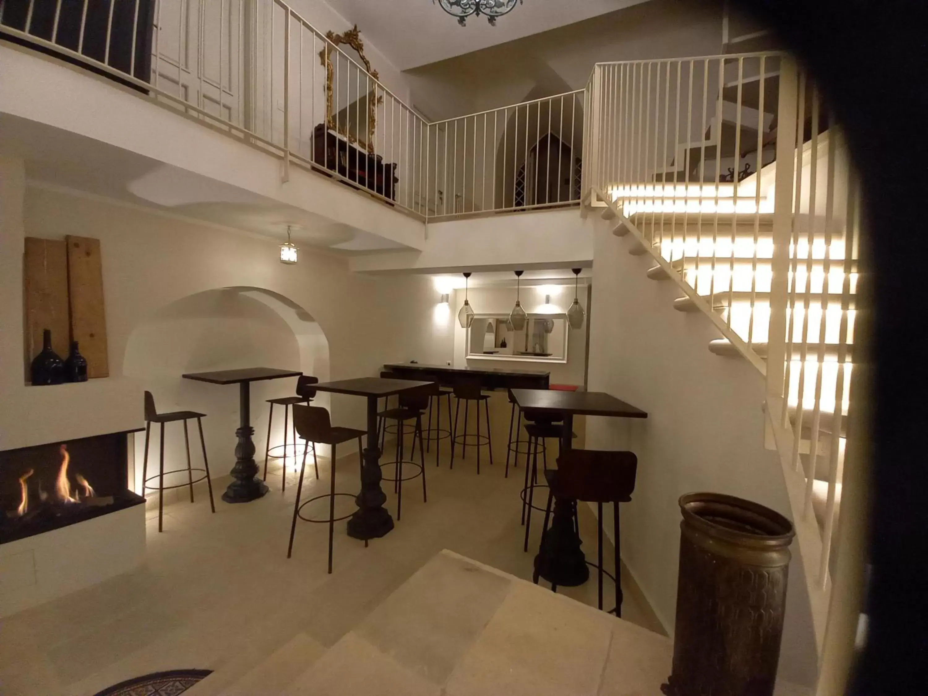 Lounge or bar, Restaurant/Places to Eat in Le Petit Palais - Naples
