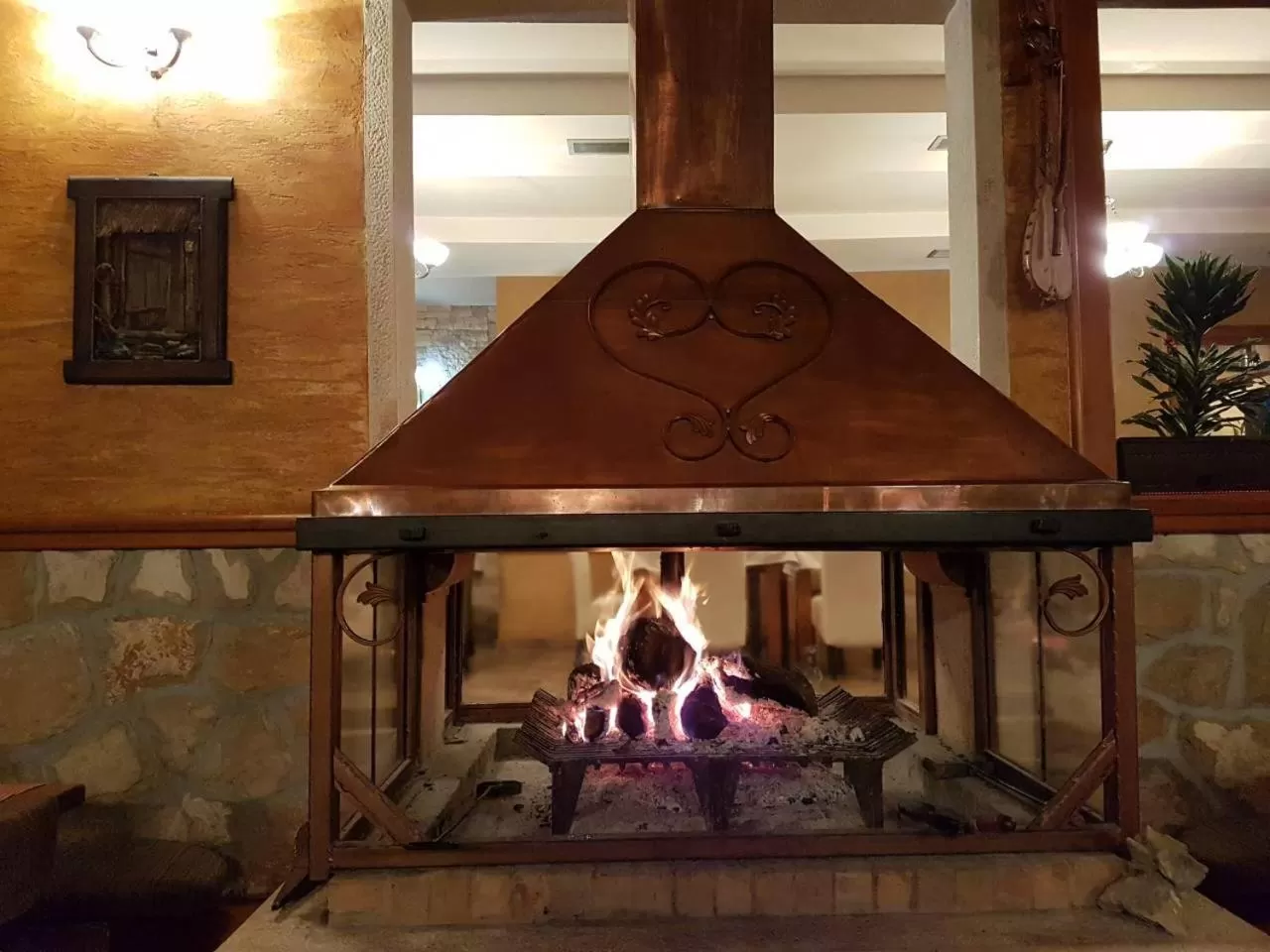 OSTROG Aparthotel KOLIBA-VLASTNIŠTVO MANASTIRA OSTROG