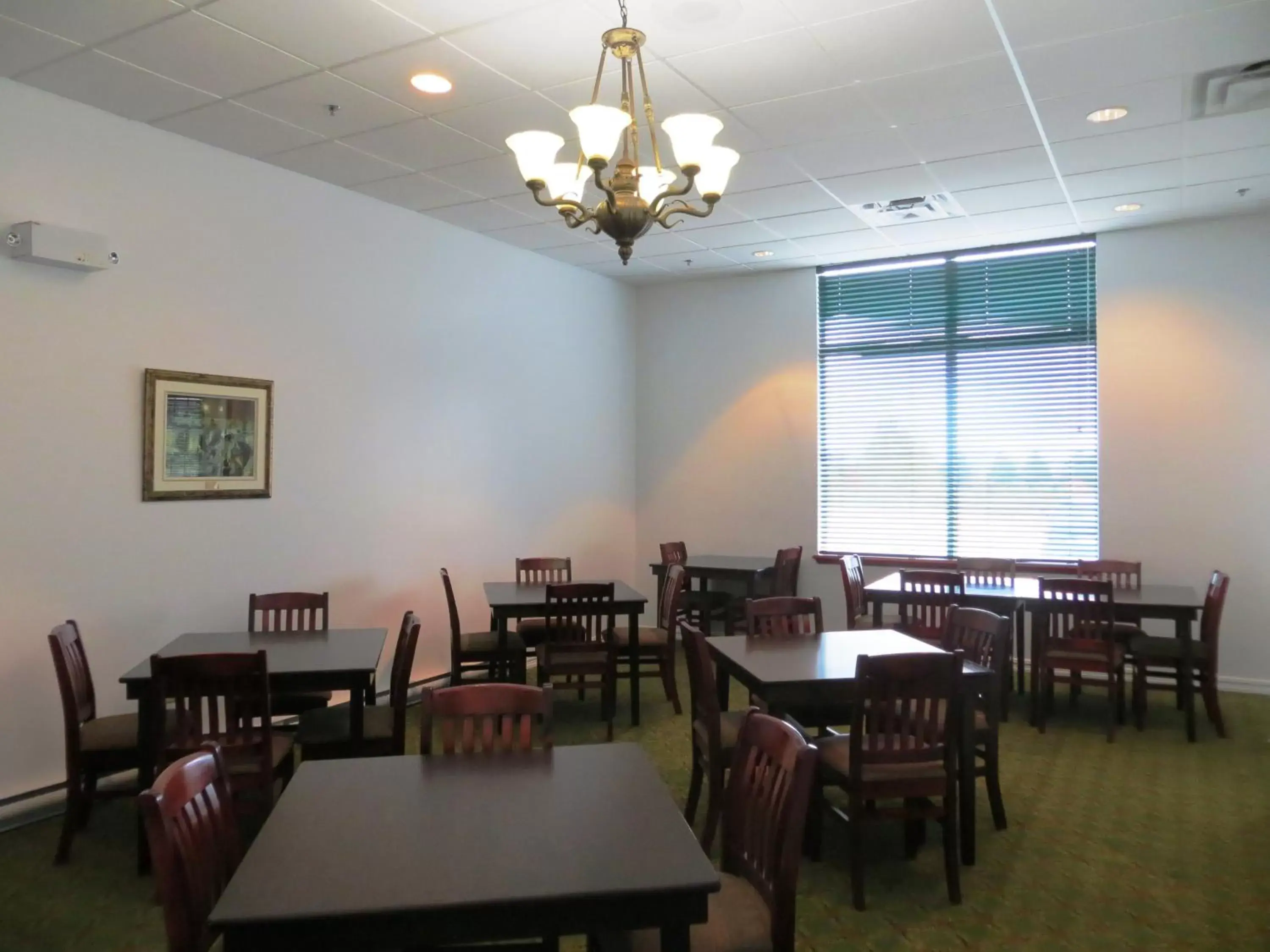 Restaurant/places to eat in Days Inn by Wyndham Oromocto Conference Centre Restaurant/places to eat in Days Inn by Wyndham Oromocto Conference Centre