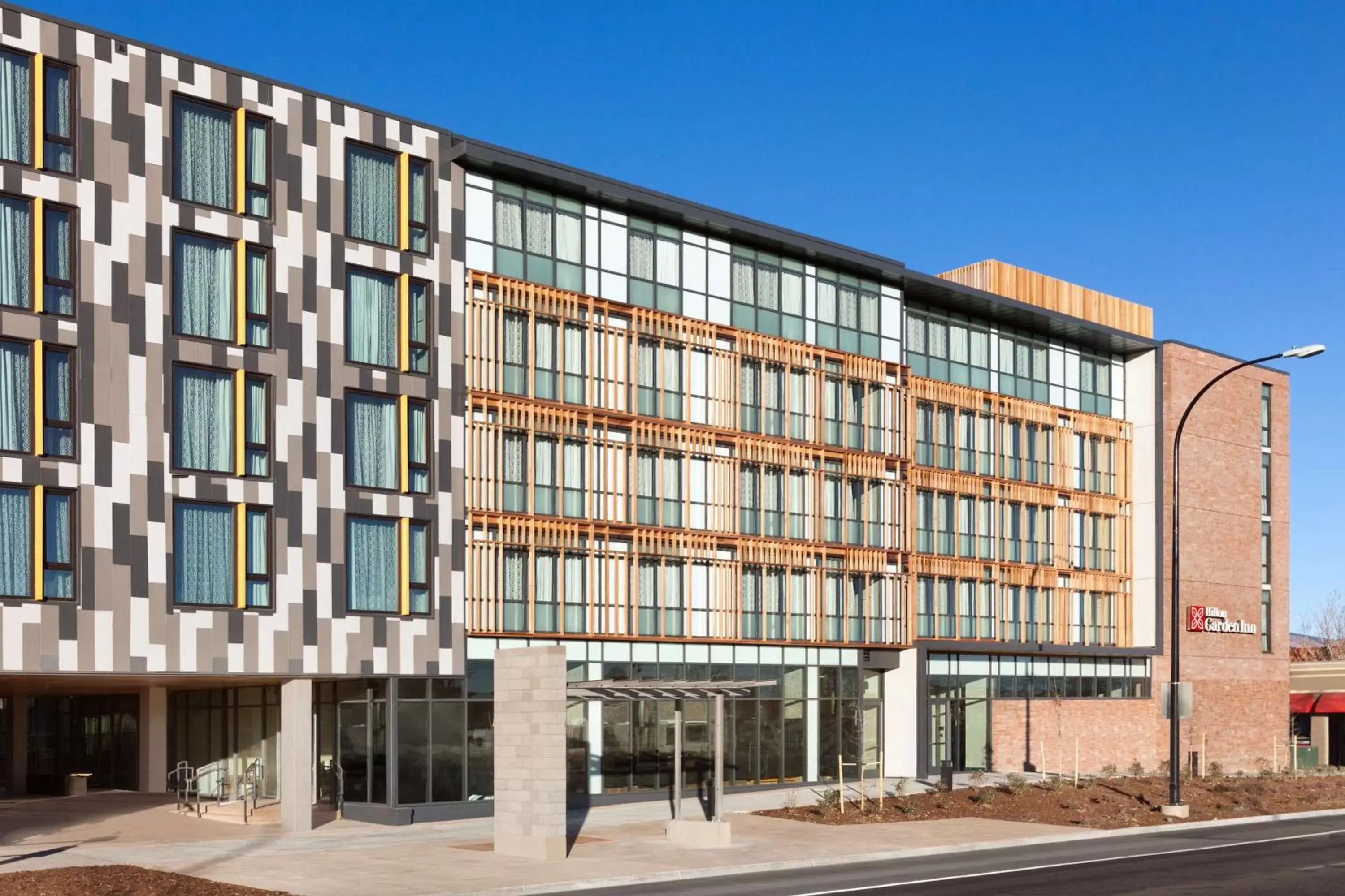 Property Building in Hilton Garden Inn Boulder