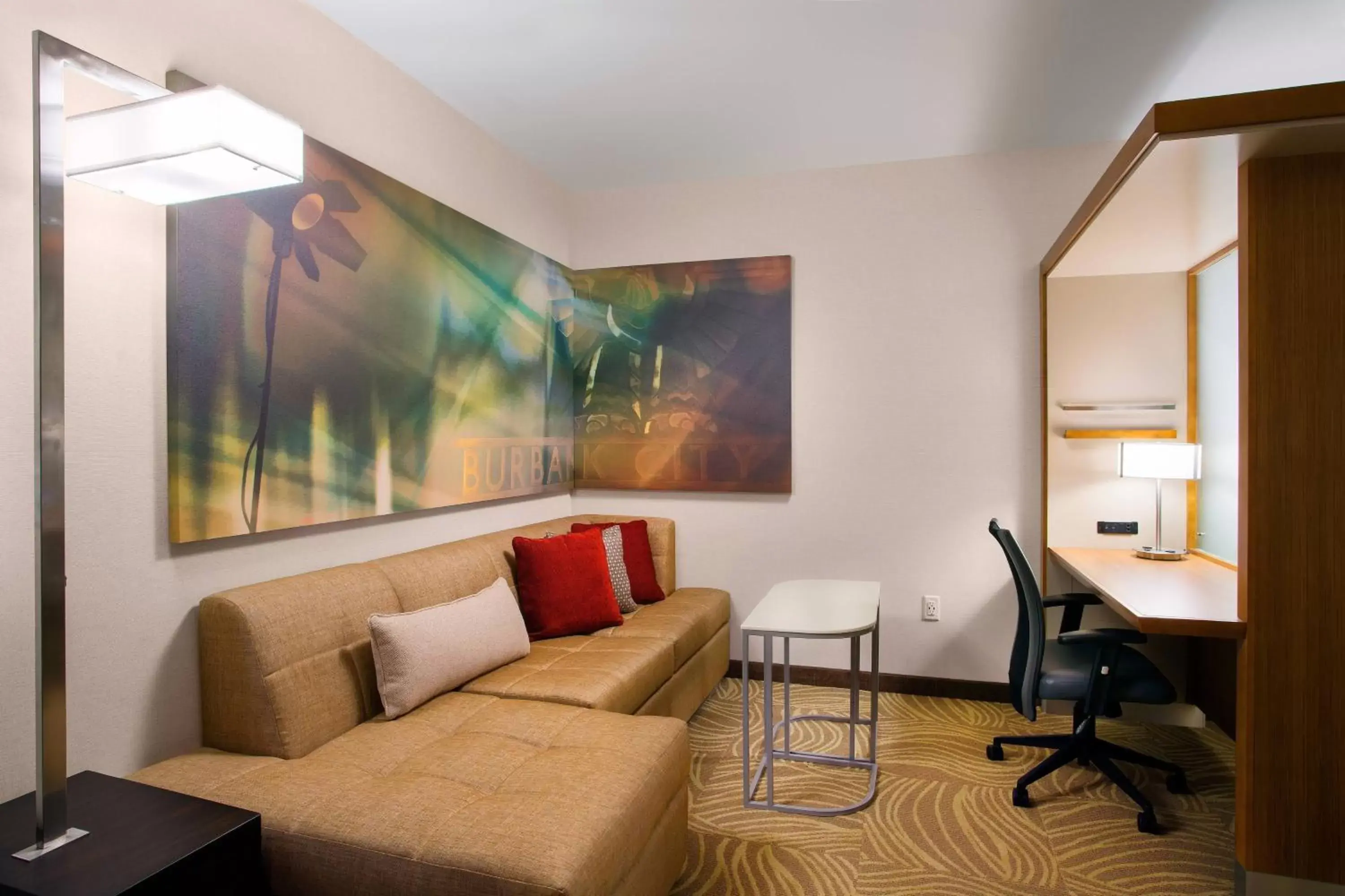 Living room, Seating Area in SpringHill Suites by Marriott Los Angeles Burbank/Downtown