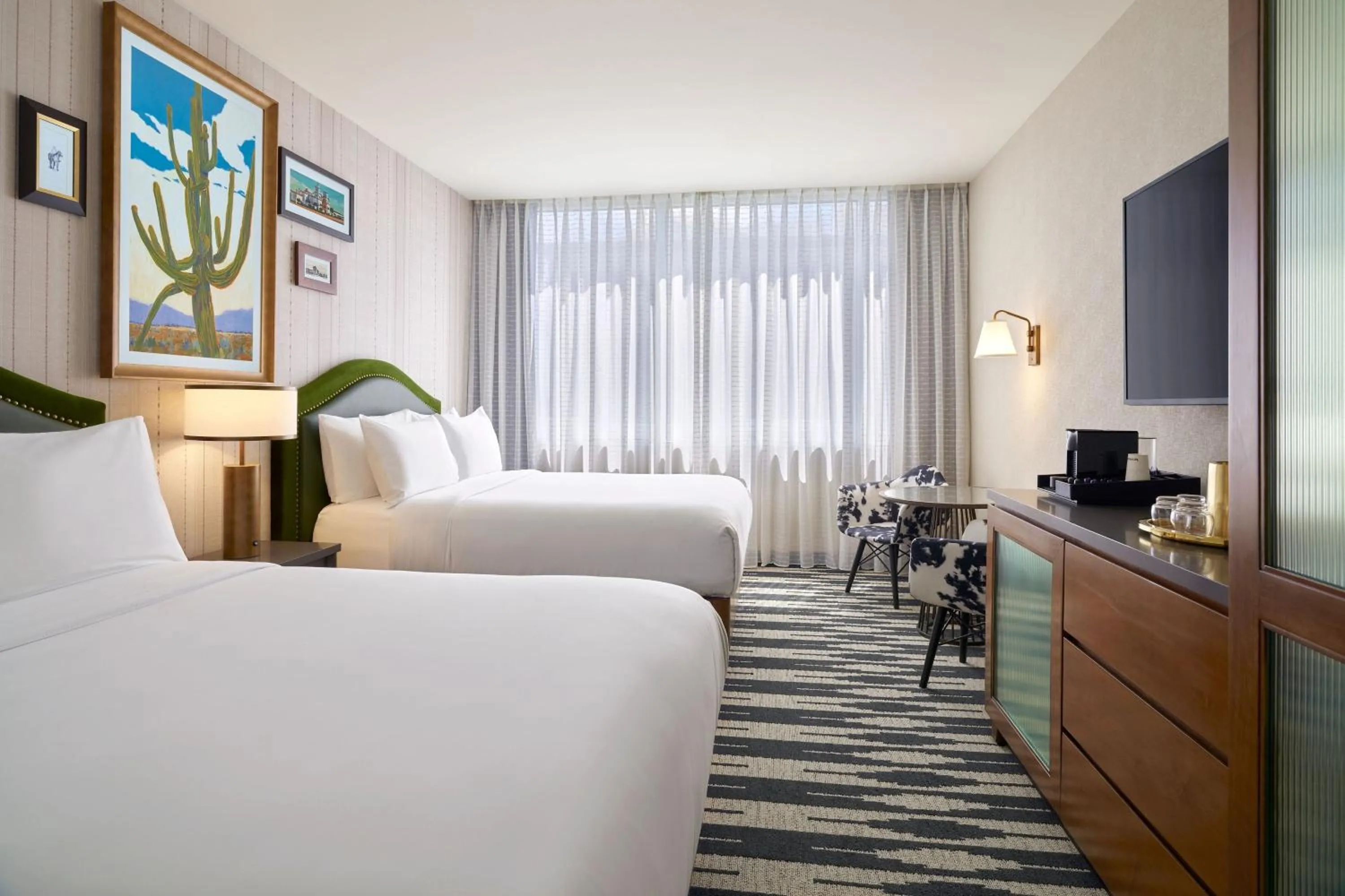 Photo of the whole room, Bed in The Leo Kent Hotel, Tucson, a Tribute Portfolio Hotel