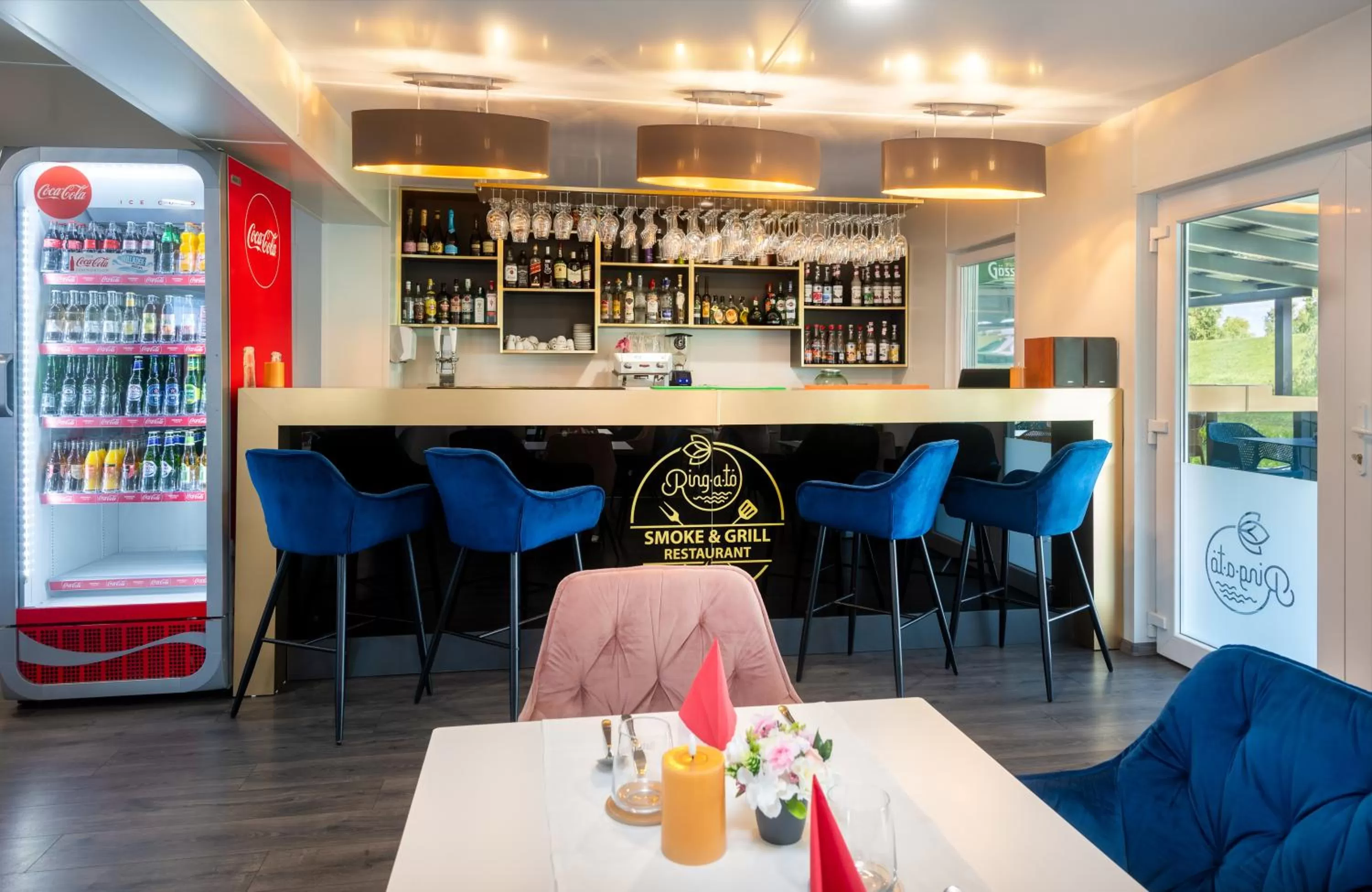 Lounge or bar in Tisza-tó Apartmanpark