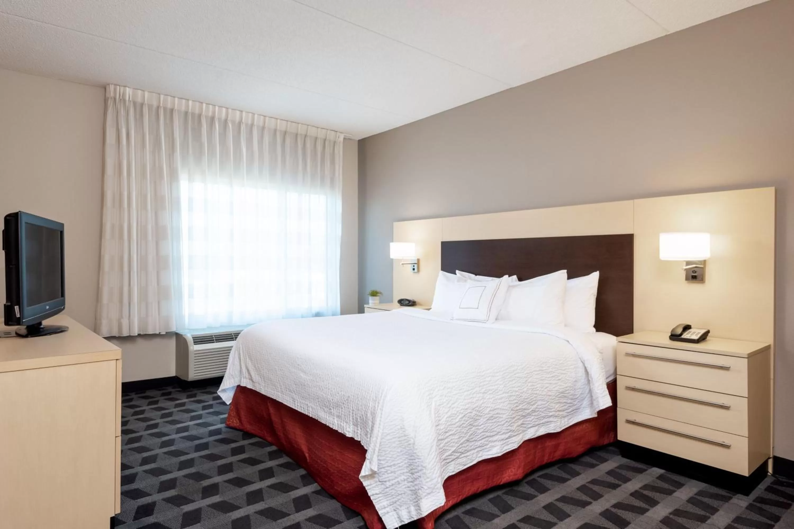 Bedroom, Bed in TownePlace Suites by Marriott Charlotte Mooresville