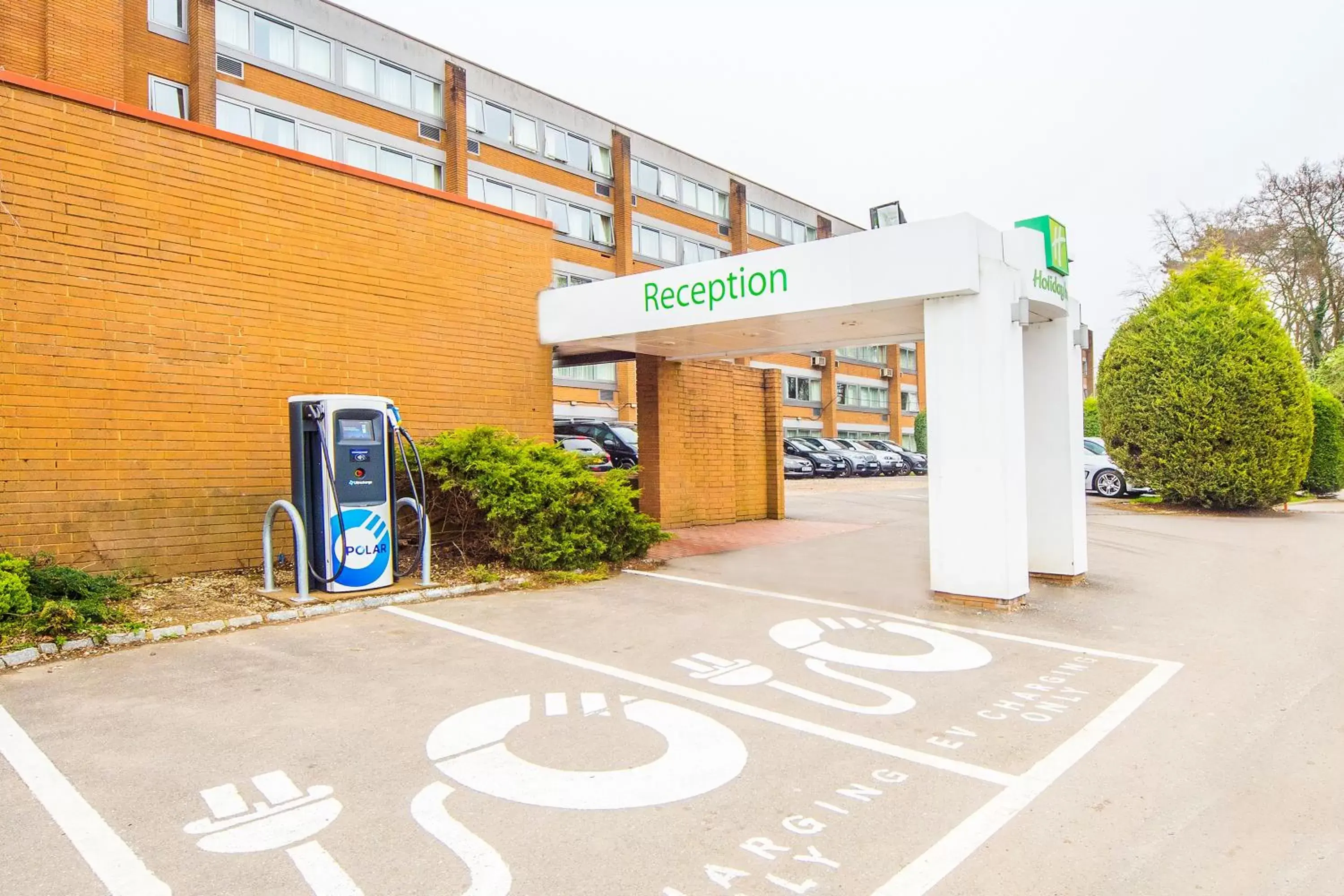 Property building in Holiday Inn London - Gatwick Airport, an IHG Hotel