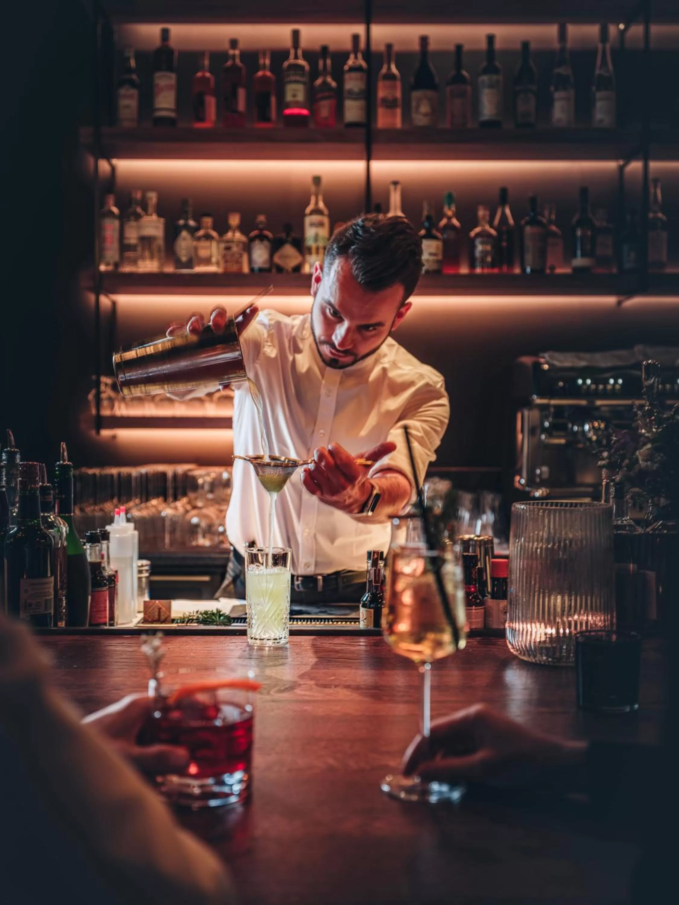 Staff in Hôtel LÉONOR the place to live