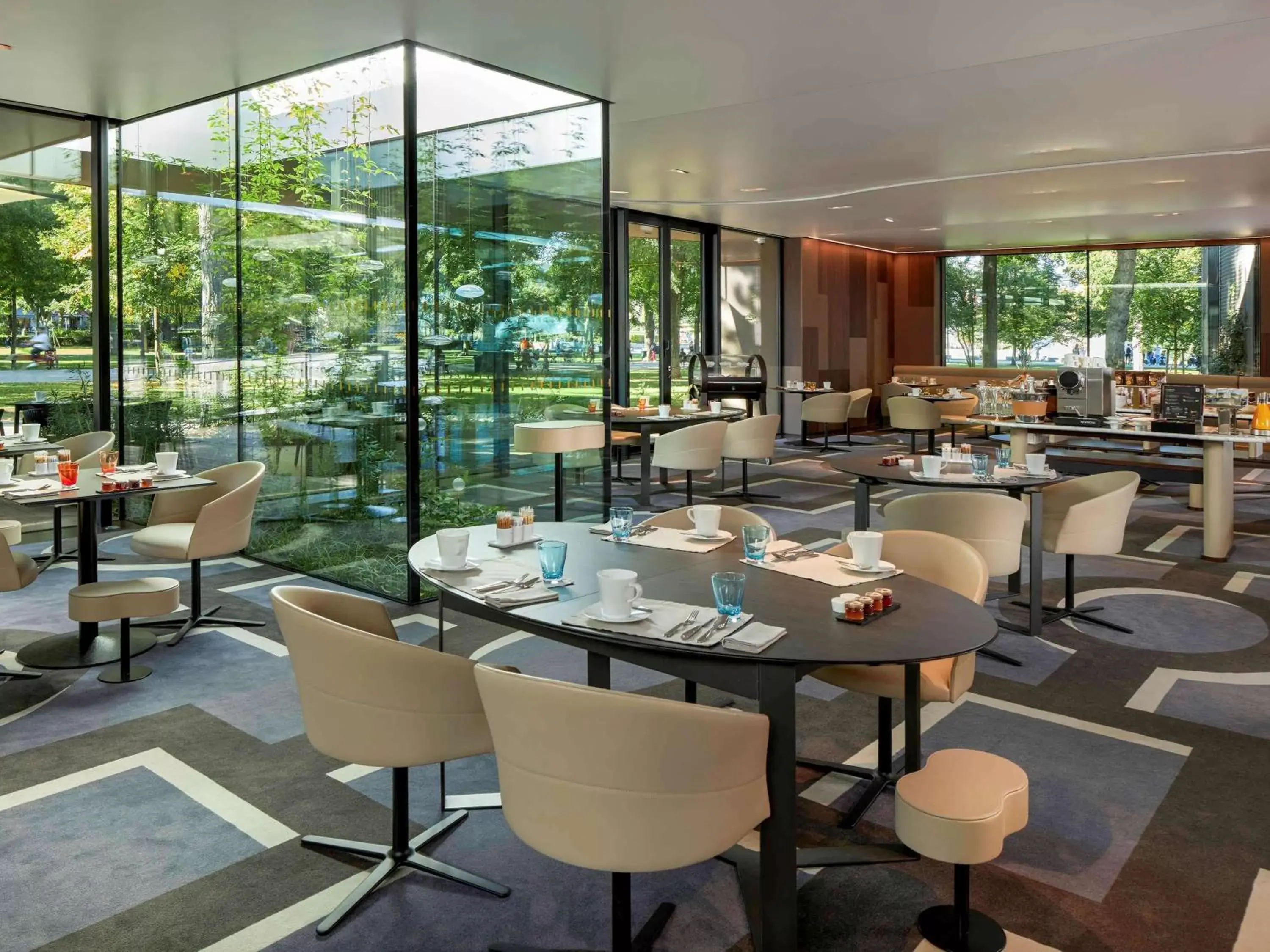 Restaurant/Places to Eat in L'Esquisse Hotel & Spa Colmar - Mgallery
