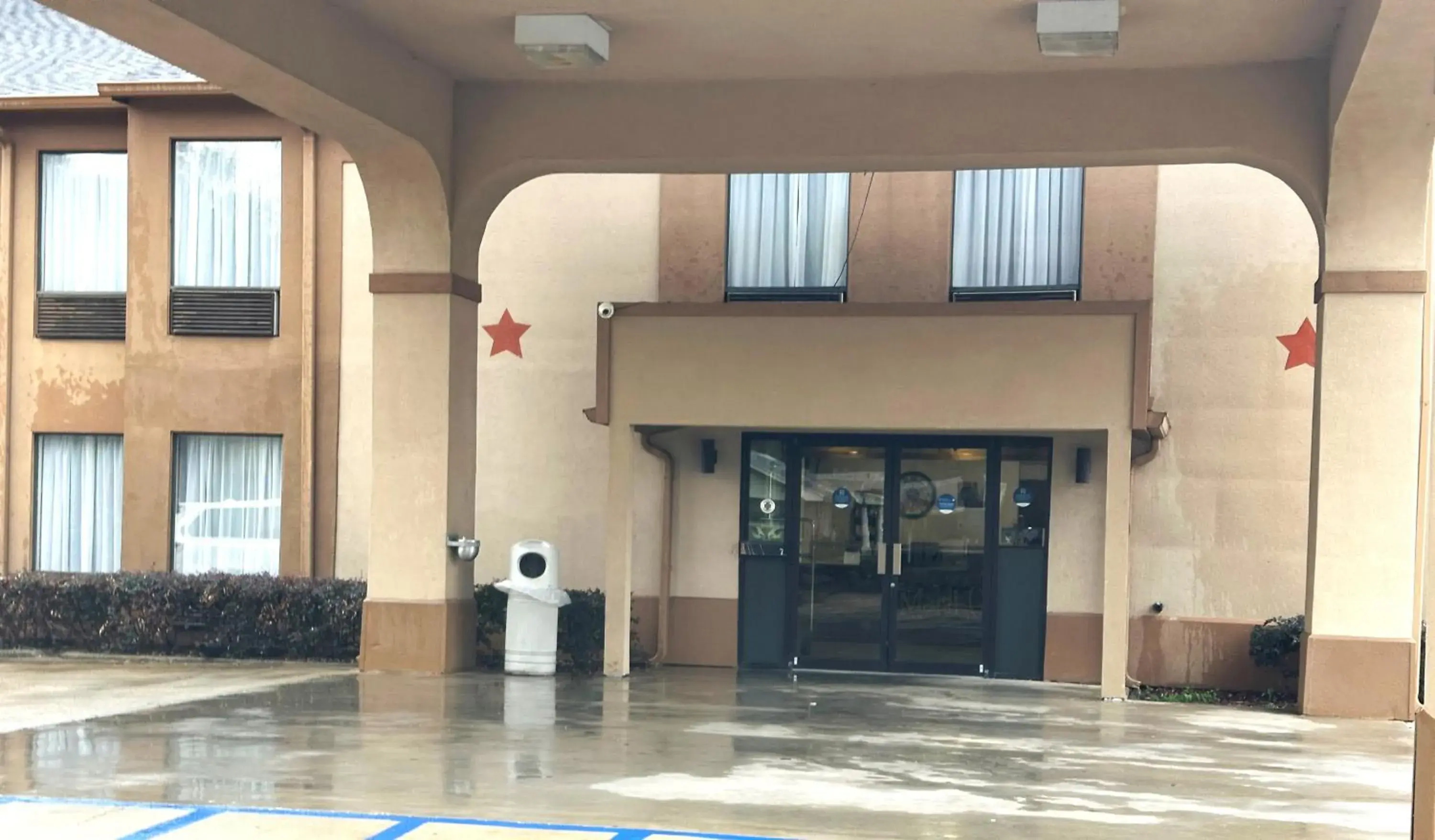 Property building in Days Inn & Suites by Wyndham Eunice Property building in Days Inn & Suites by Wyndham Eunice