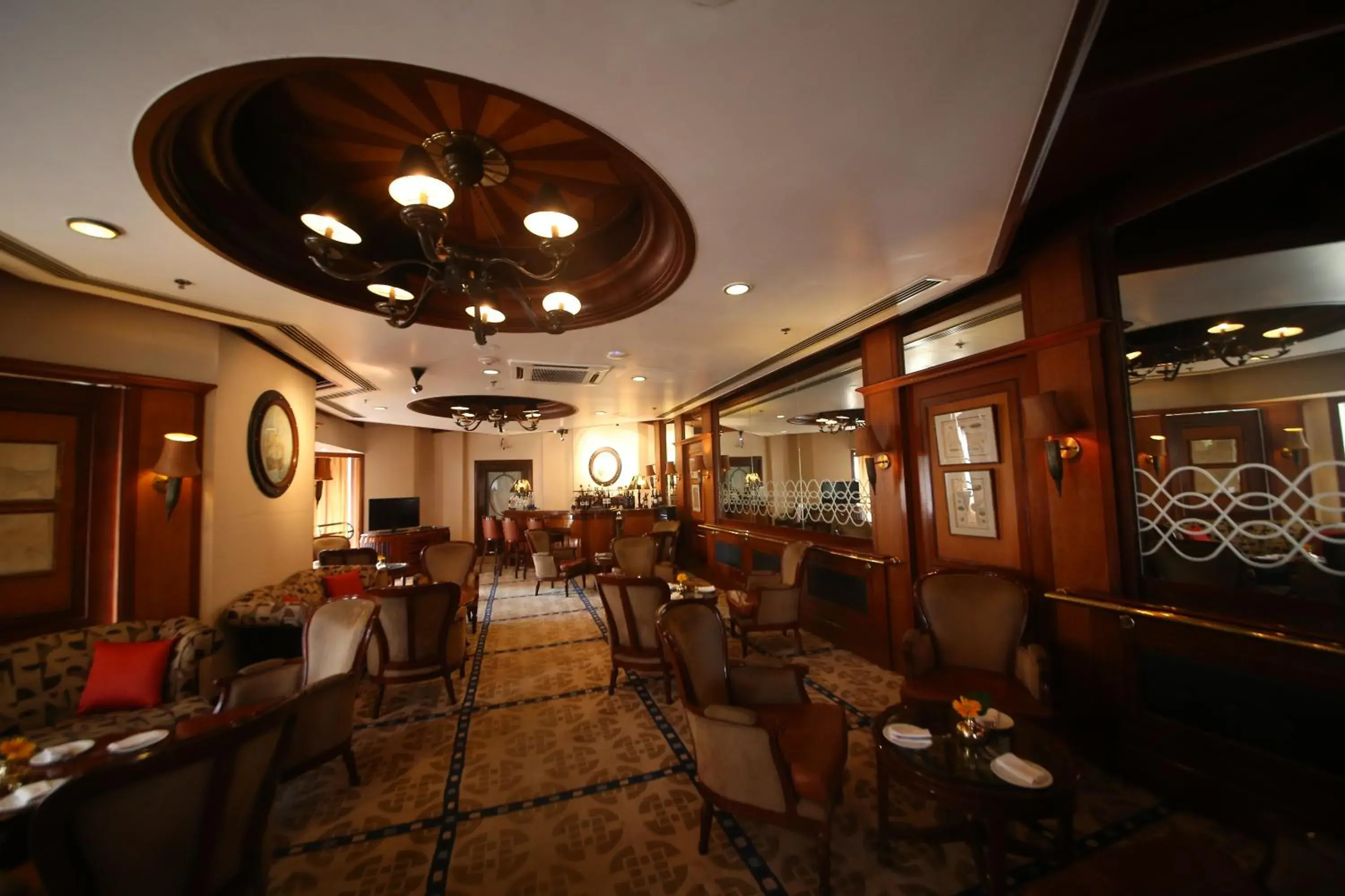 Lounge or bar, Restaurant/Places to Eat in Welcomhotel by ITC Hotels, Devee Grand Bay, Visakhapatnam