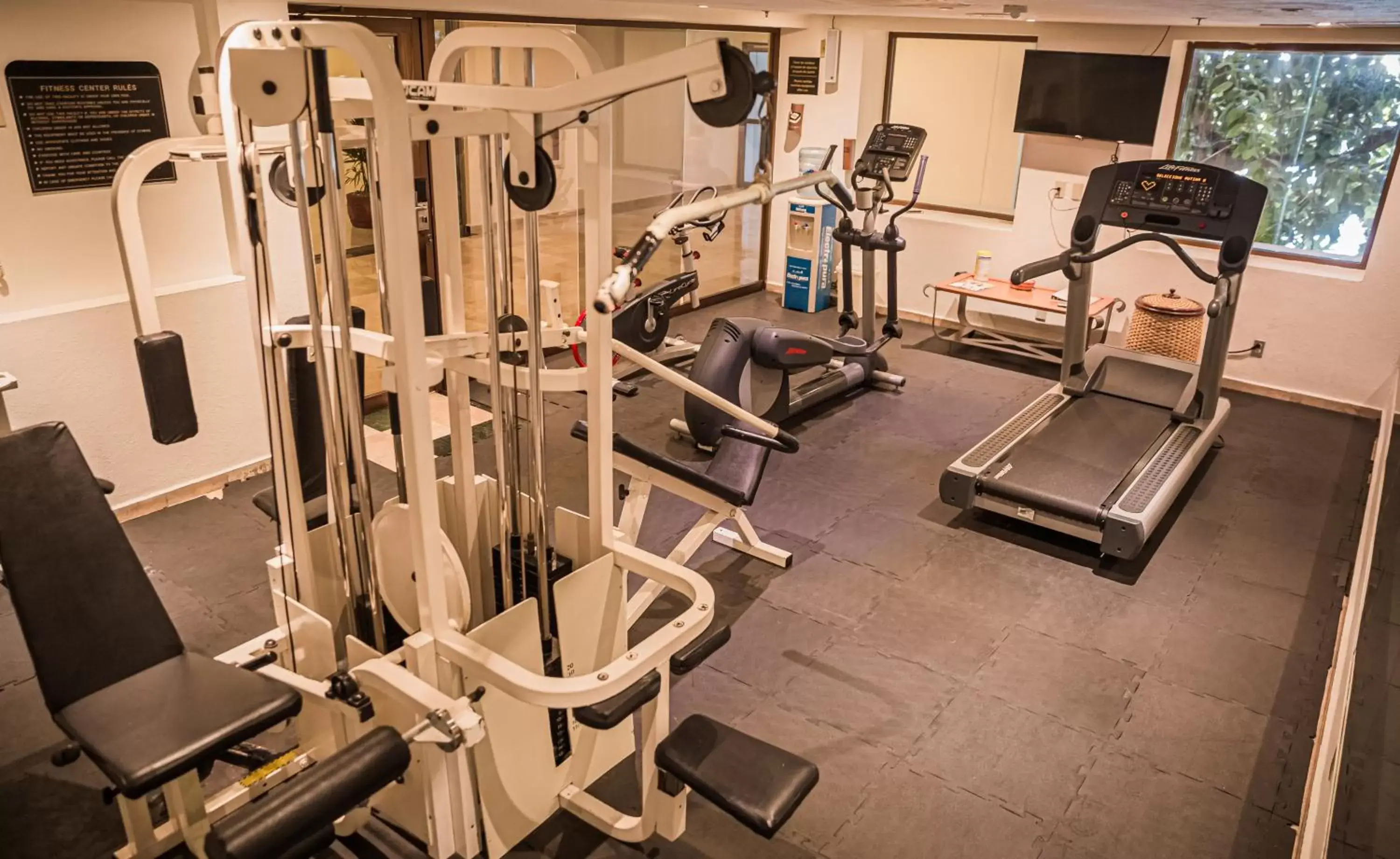 Fitness Center/Facilities in Holiday Inn Resort Acapulco, an IHG Hotel