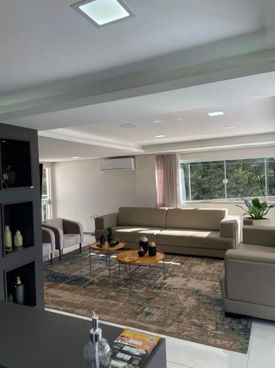 Lobby or reception in Hotel Serrano