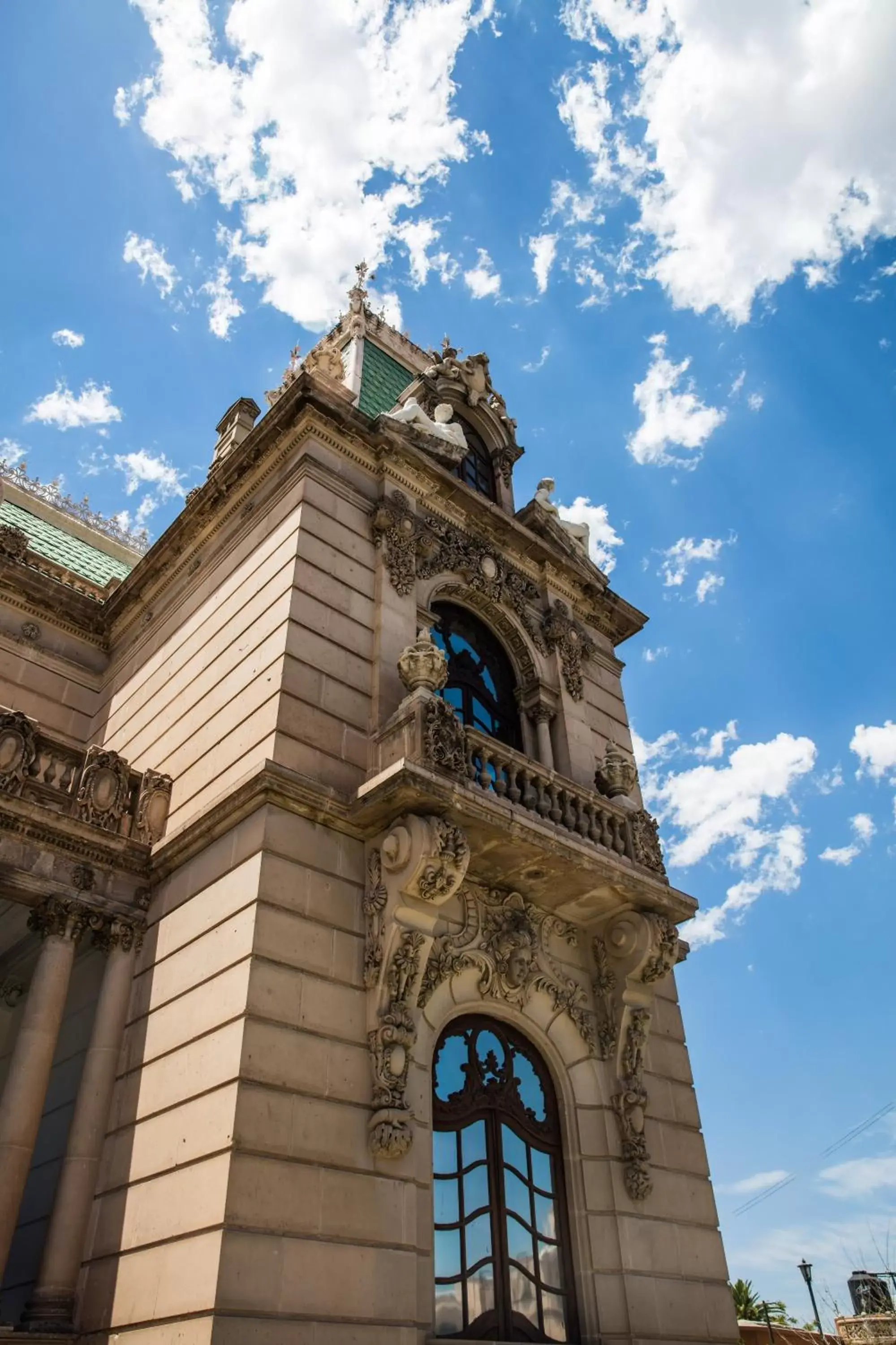 Property building in One Chihuahua Fashion Mall Property building in One Chihuahua Fashion Mall
