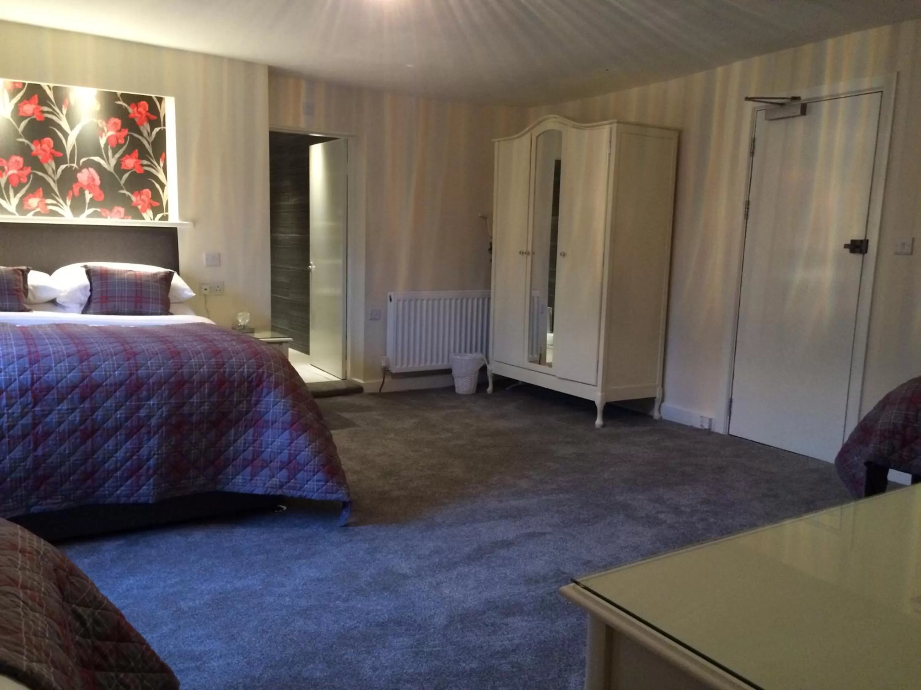 Bed in The Eagles Hotel