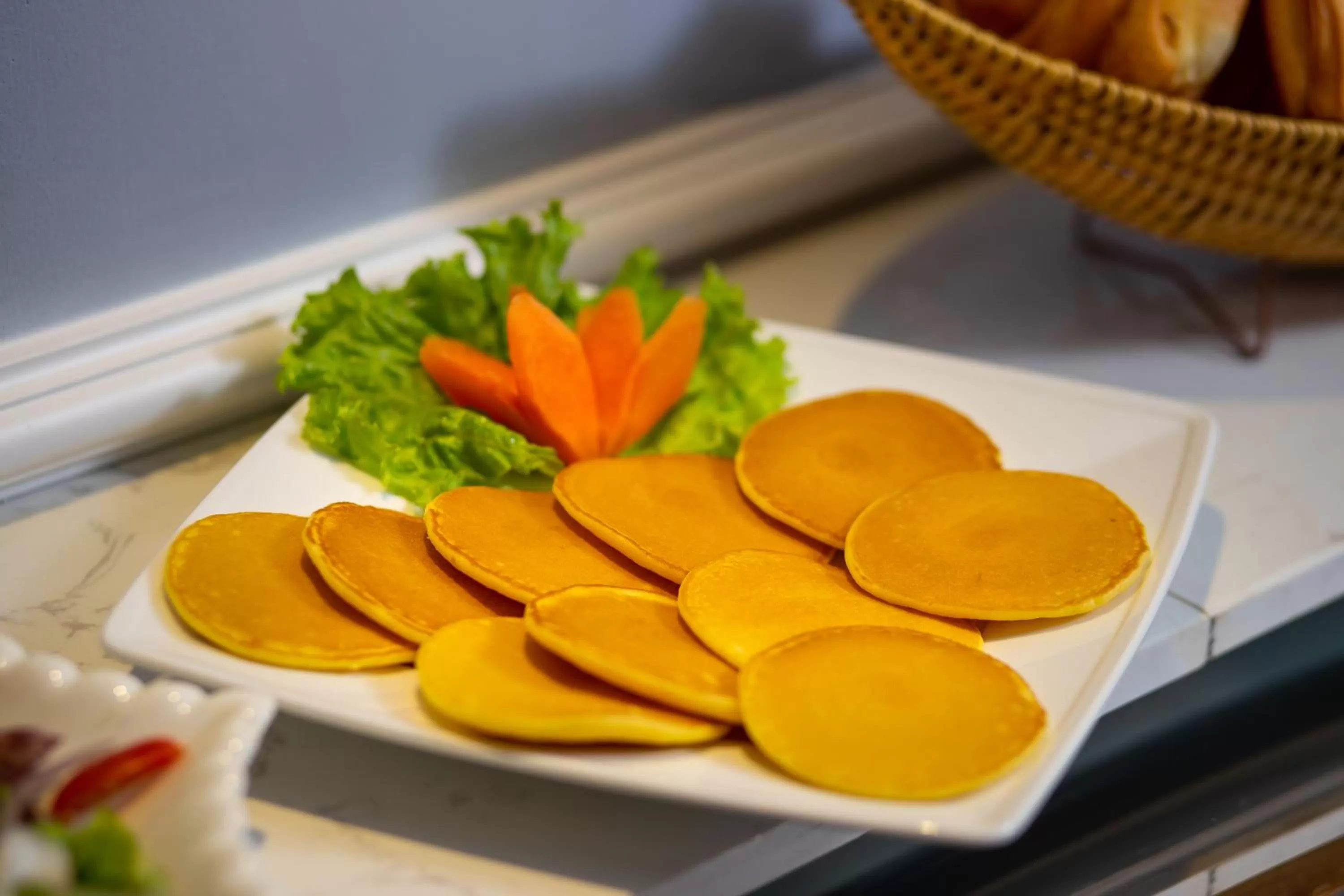 Restaurant/places to eat in 22land Residence Hotel 71 Hang Bong Premium