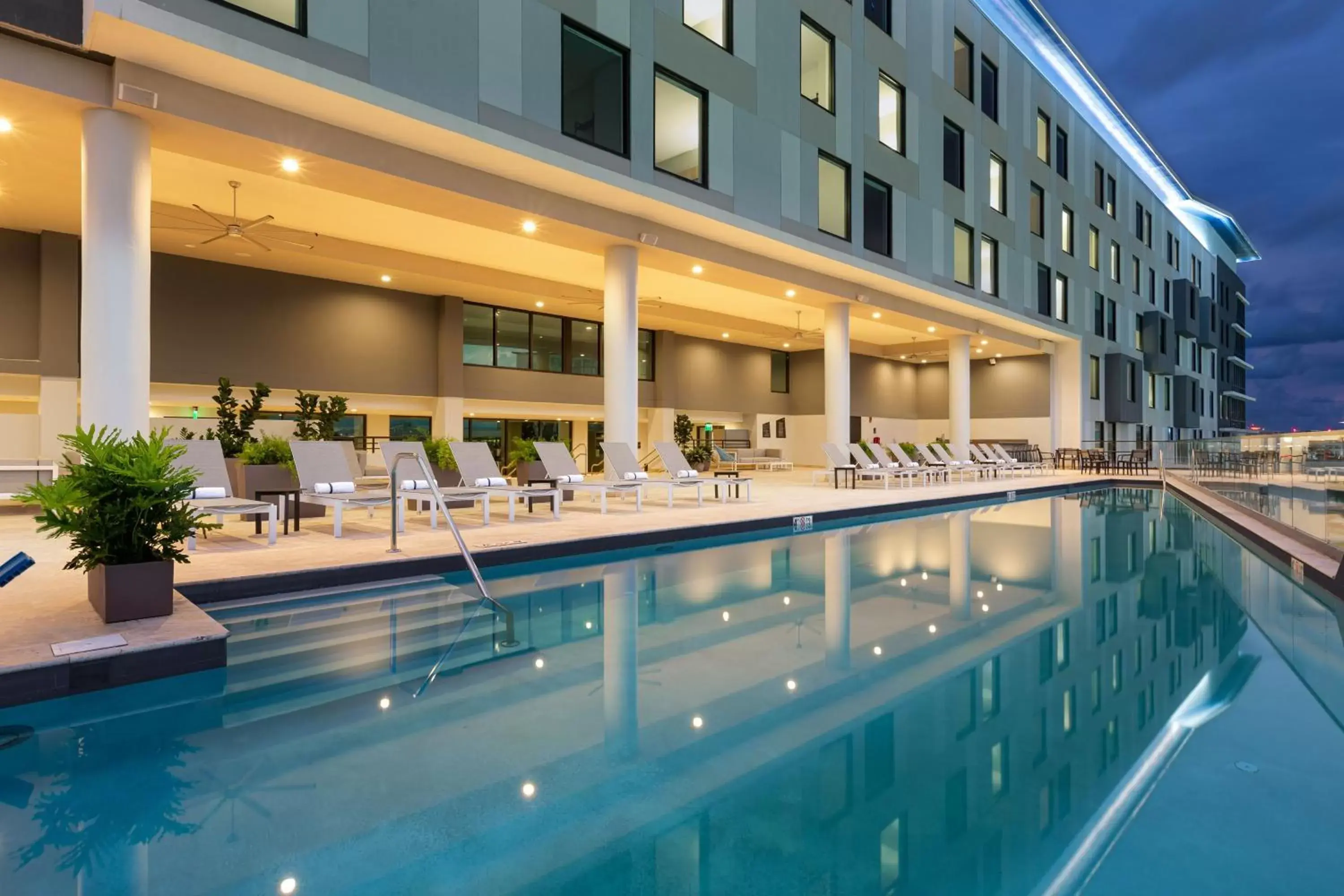 Swimming Pool in Aloft San Juan