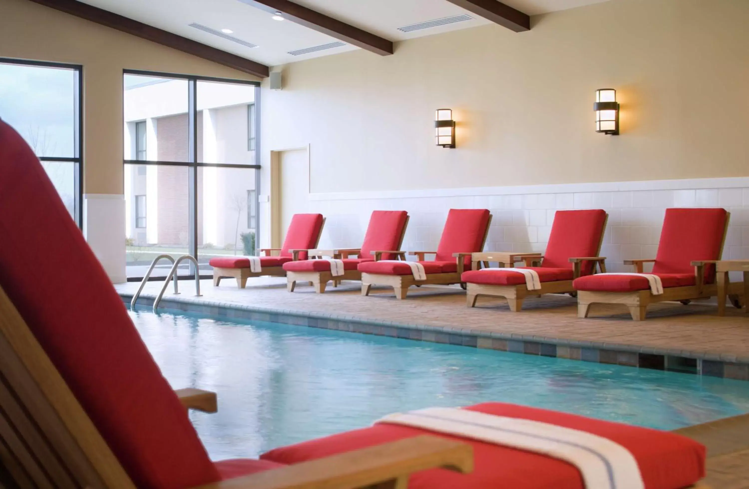 Pool view, Swimming Pool in DoubleTree by Hilton Cincinnati Airport