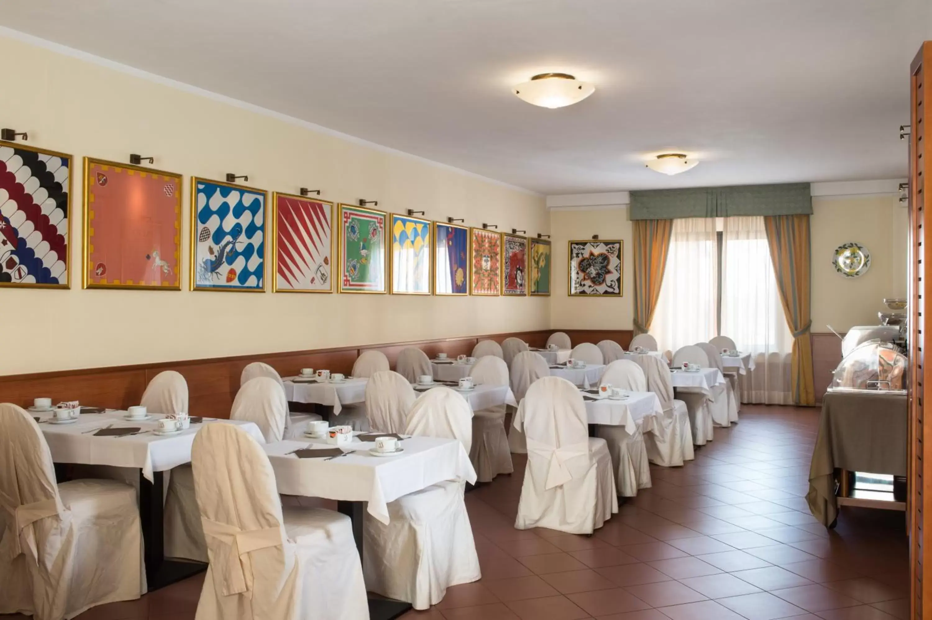 Restaurant/places to eat, Banquet Facilities in Hotel Athena