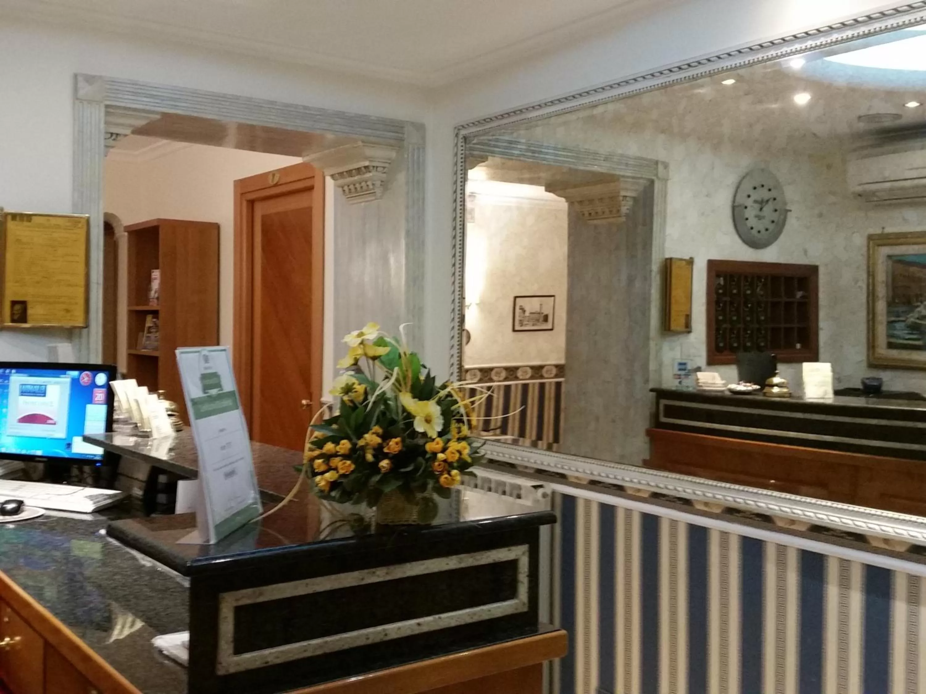 Lobby or reception in Hotel Teti