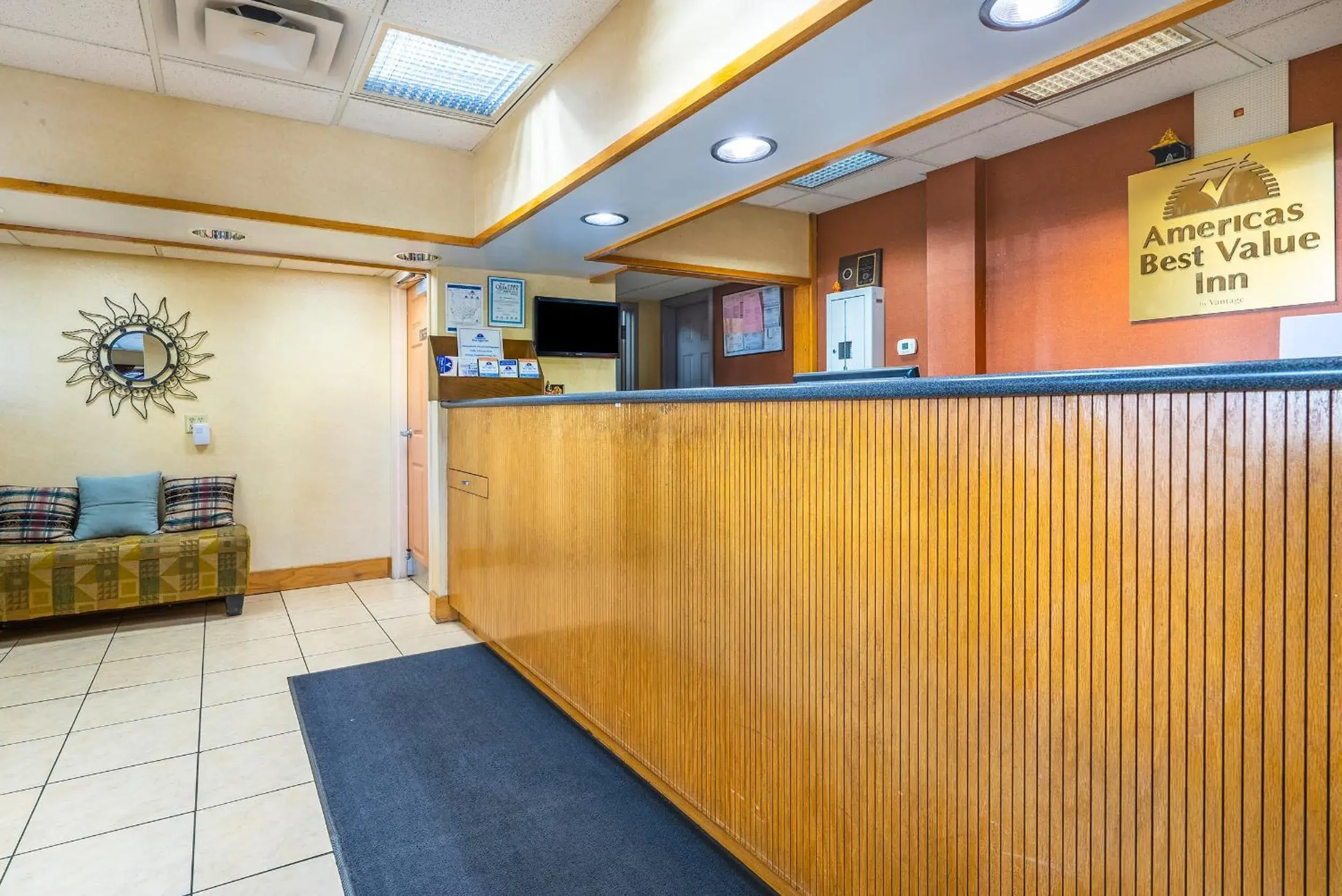 Lobby or reception, Lobby/Reception in Americas Best Value Inn - Chattanooga