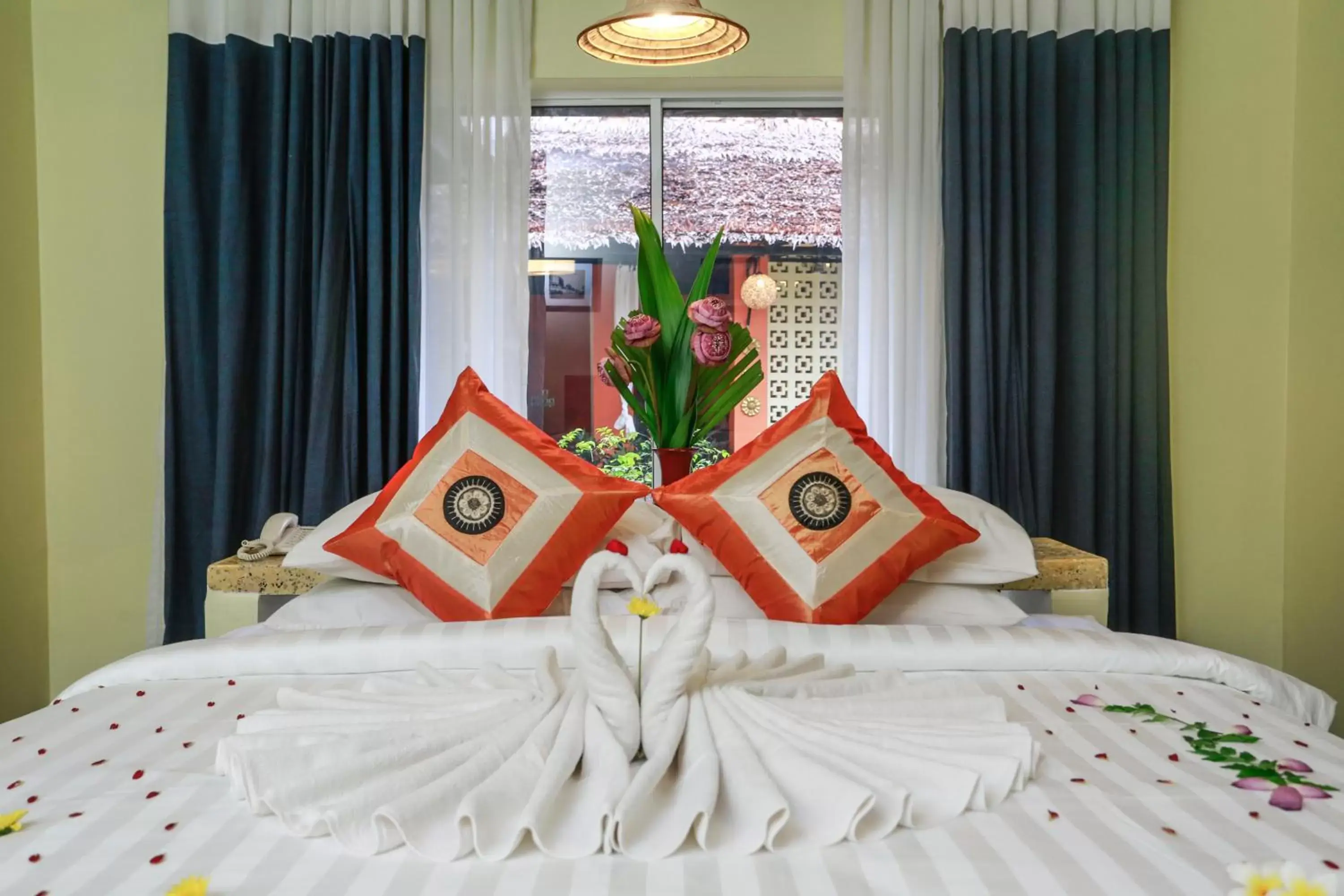 Deluxe King Room with Balcony - Free Pick Up in Home Indochine d'Angkor Hotel Deluxe King Room with Balcony - Free Pick Up in Home Indochine d'Angkor Hotel