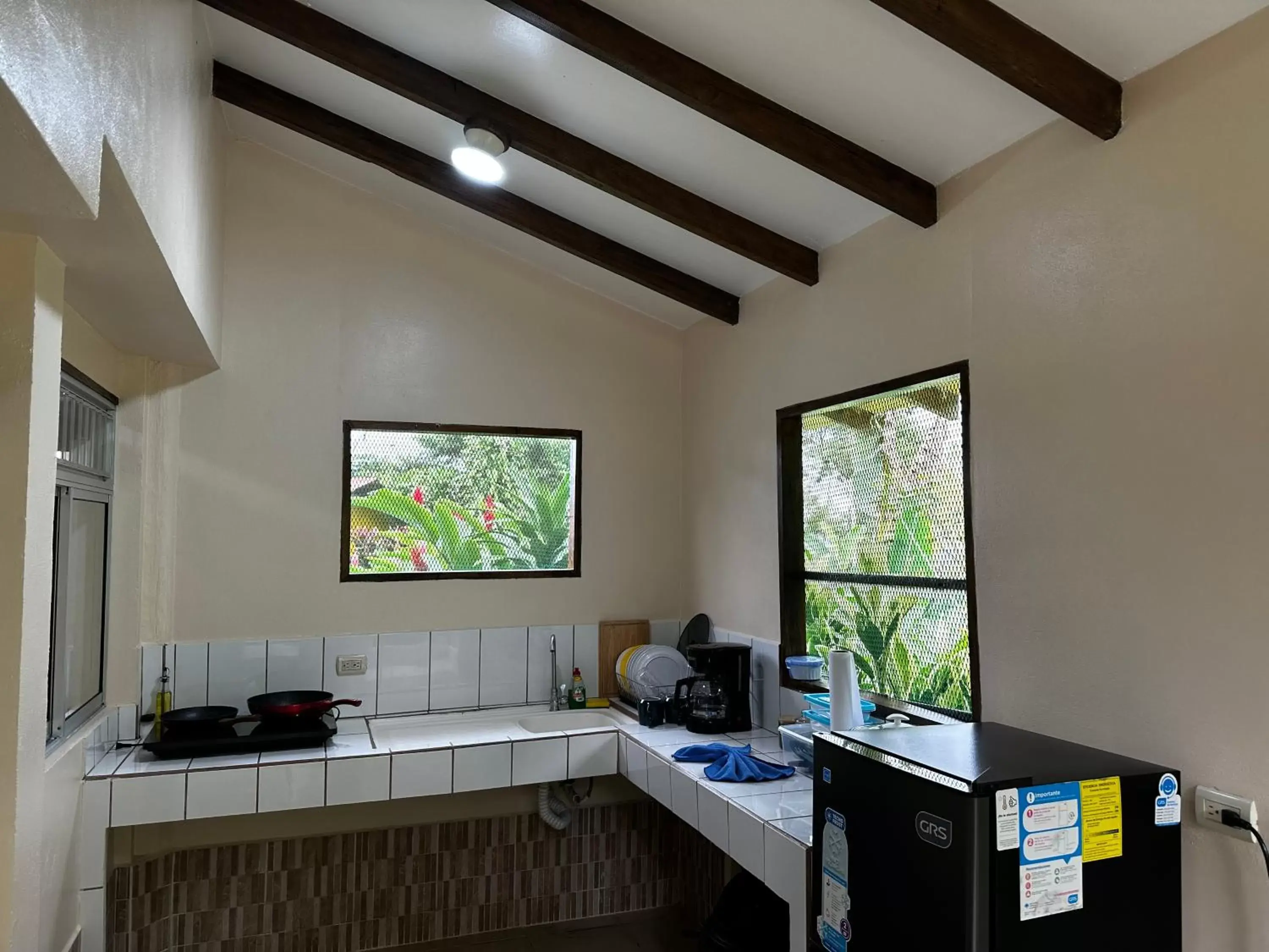 Kitchen/Kitchenette in Loma Real Hot Springs Bed & Breakfast