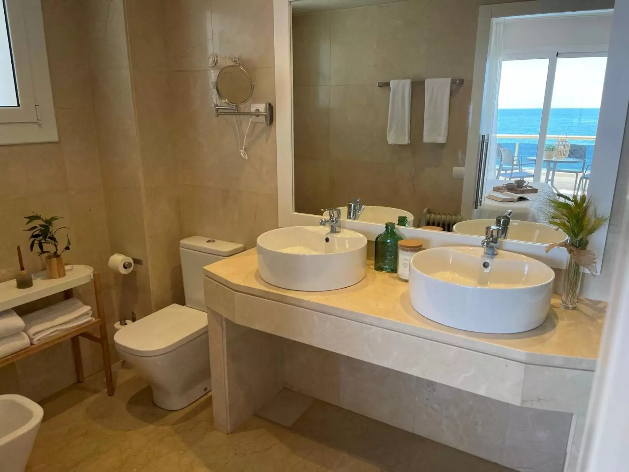 Bathroom in Mediterraneo Sitges