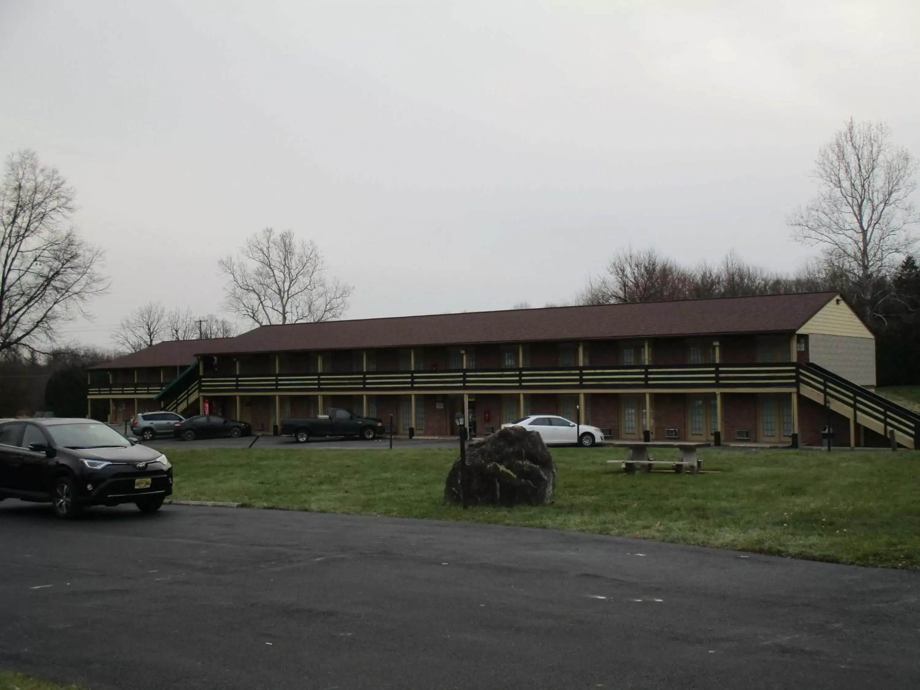 Property Building in Motel 6-Shartlesville, PA