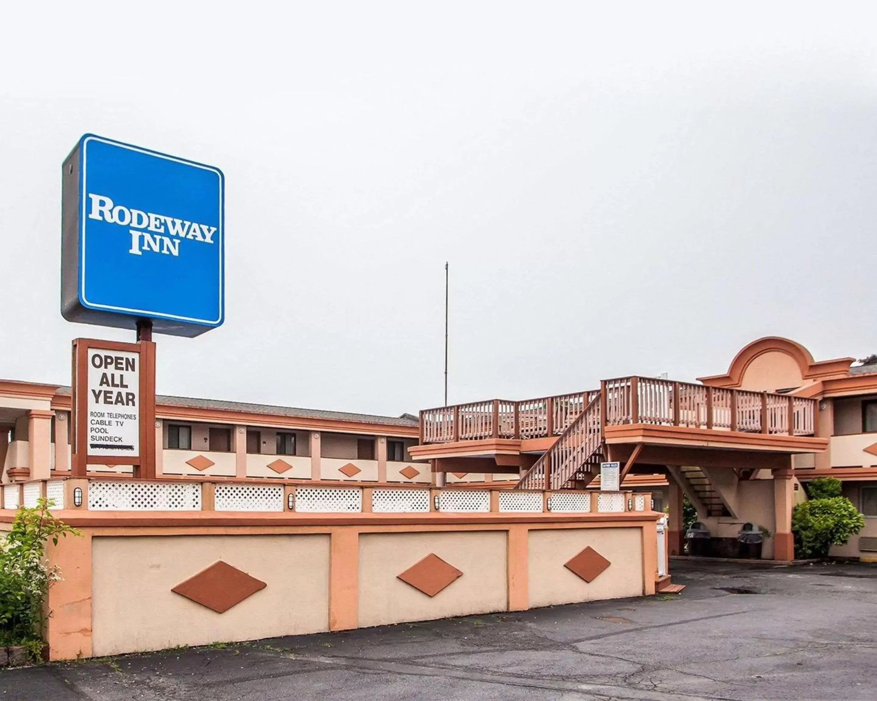 Property building in Rodeway Inn Point Pleasant Beach