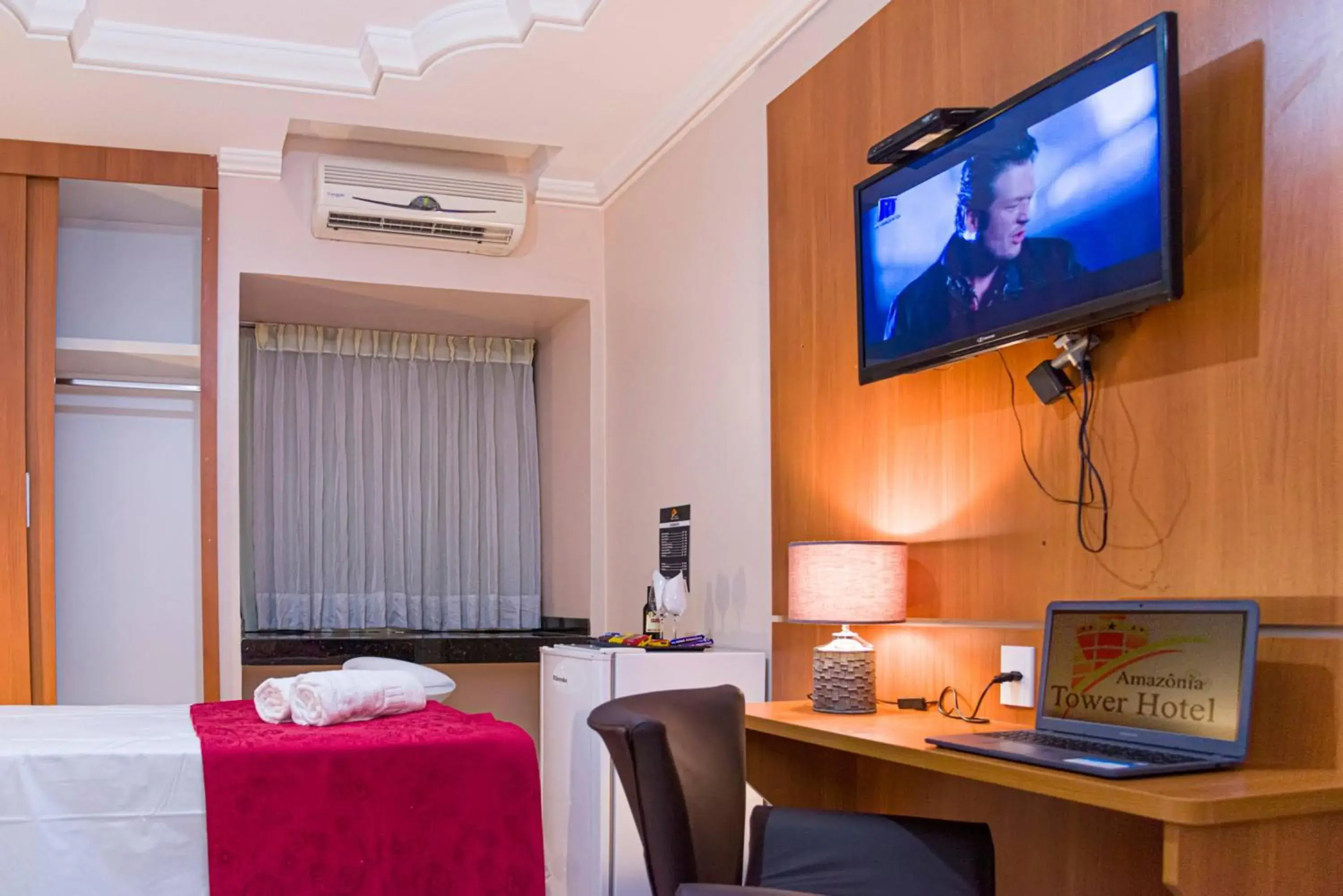 TV and multimedia, TV/Entertainment Center in Summit Amazônia Tower Hotel