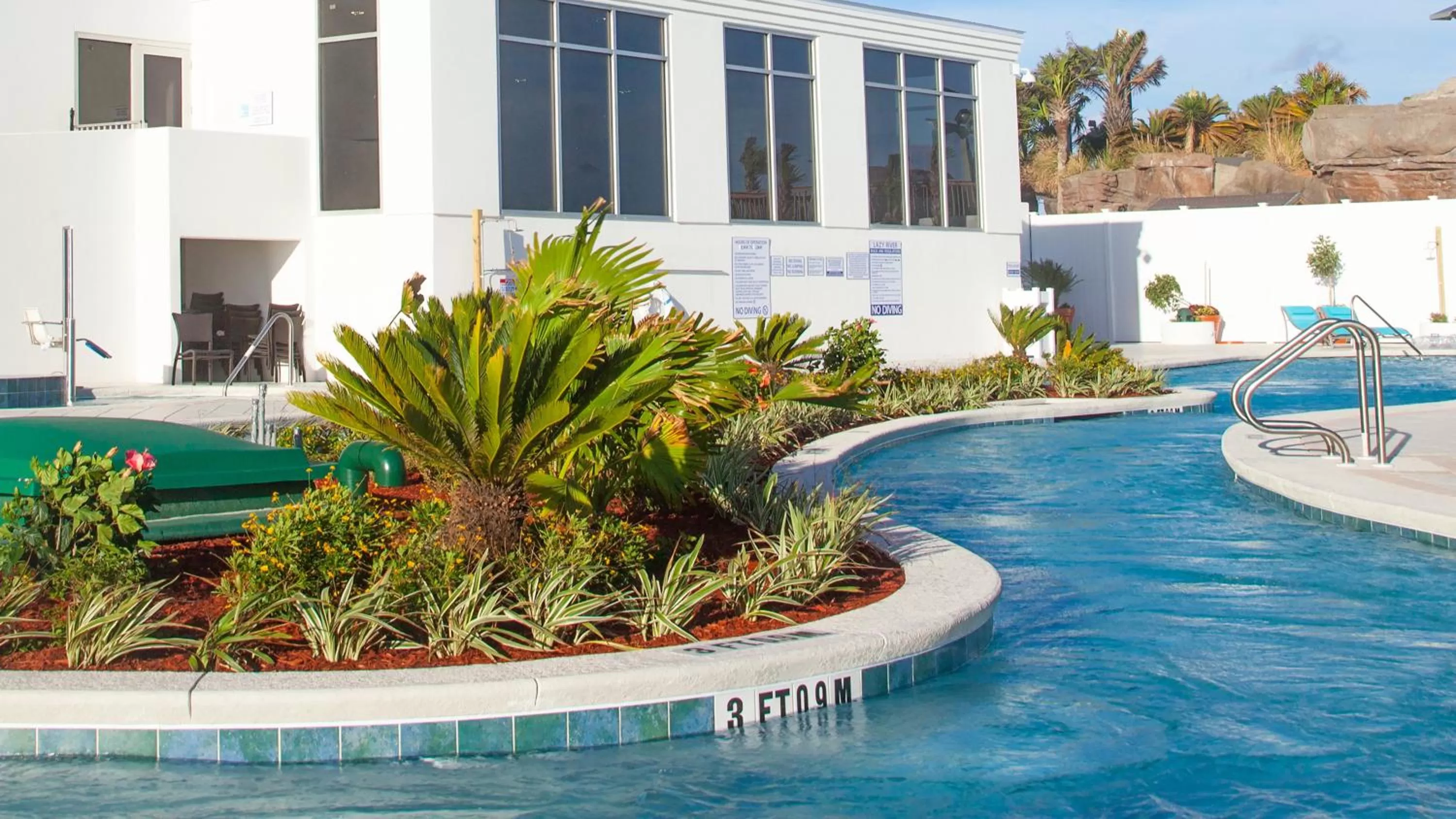 Swimming pool in Holiday Inn Express & Suites Panama City Beach - Beachfront by IHG