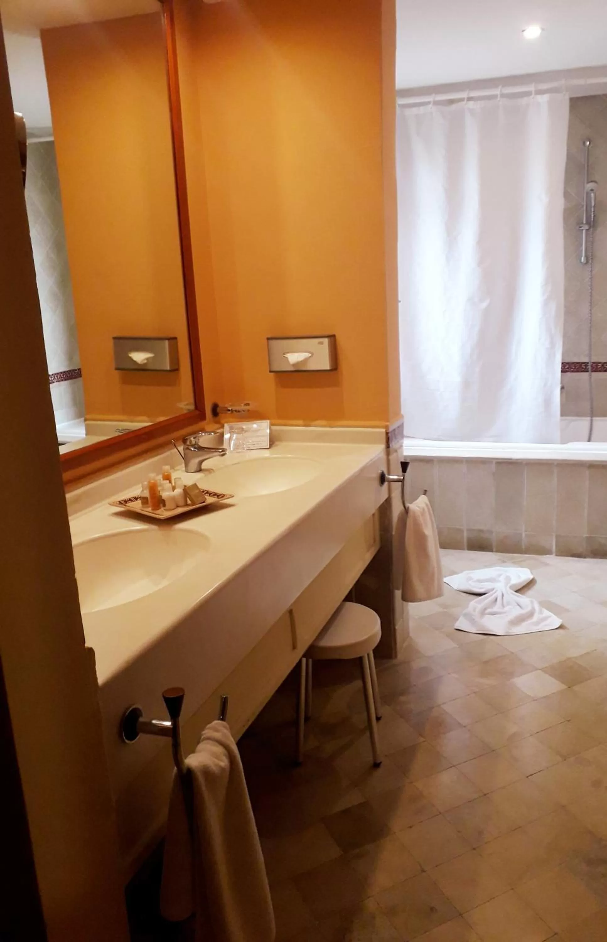 Junior Suite in Alhambra Thalasso