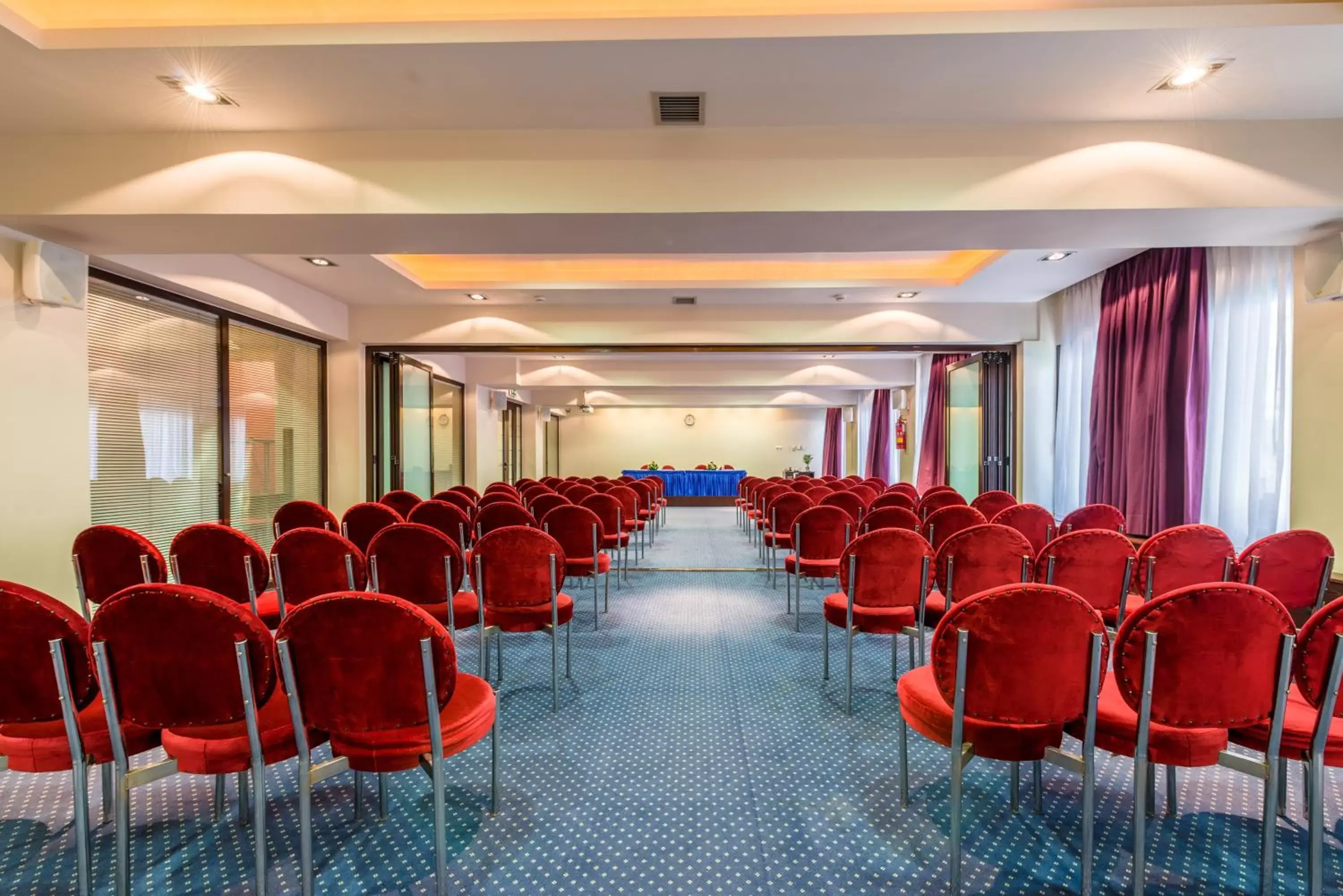 Business facilities, Banquet Facilities in Queen Olga Hotel